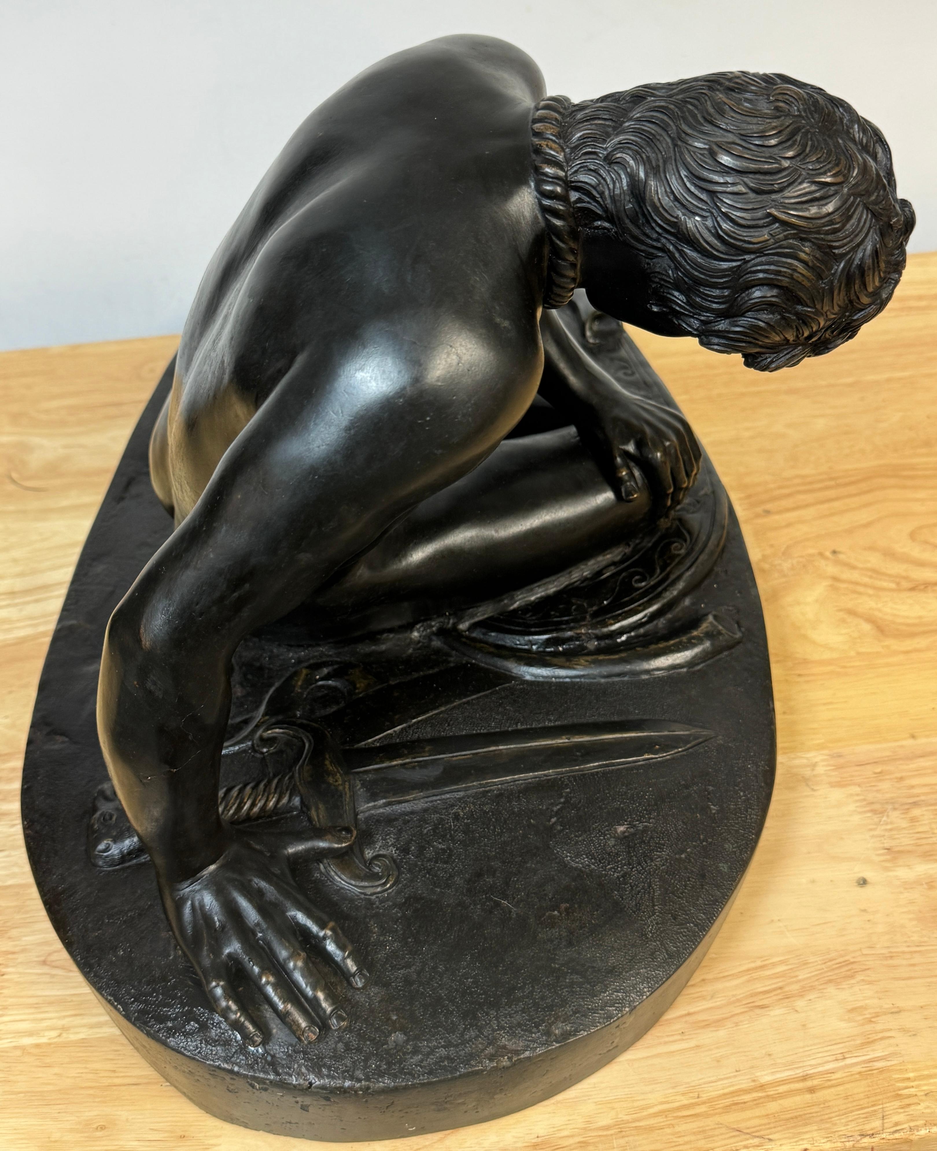 Gran escultura italiana Grand Tour de bronce 