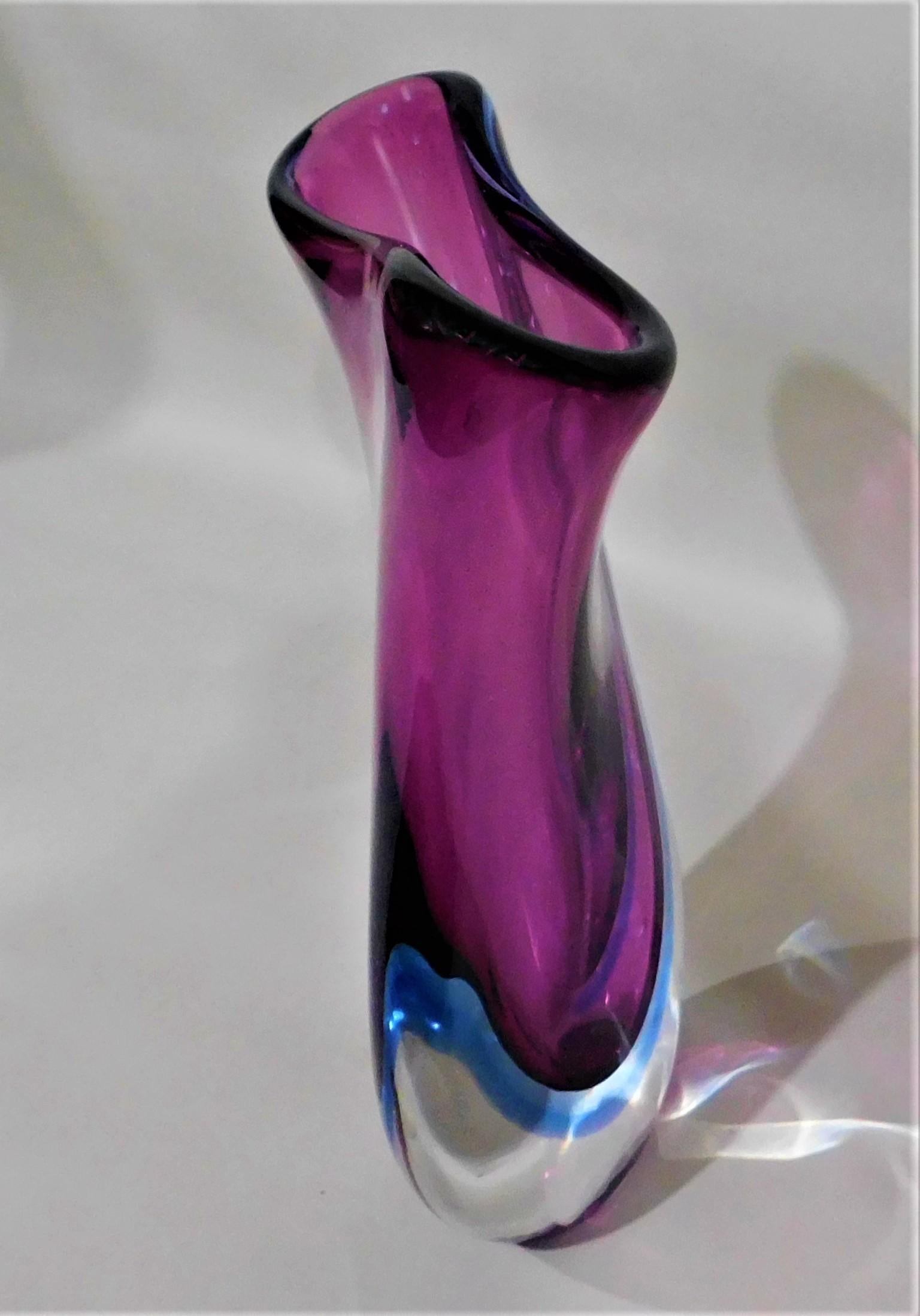 Large Italian Hand Blown Colored Art Glass Flower Vase Seguso For Sale 1