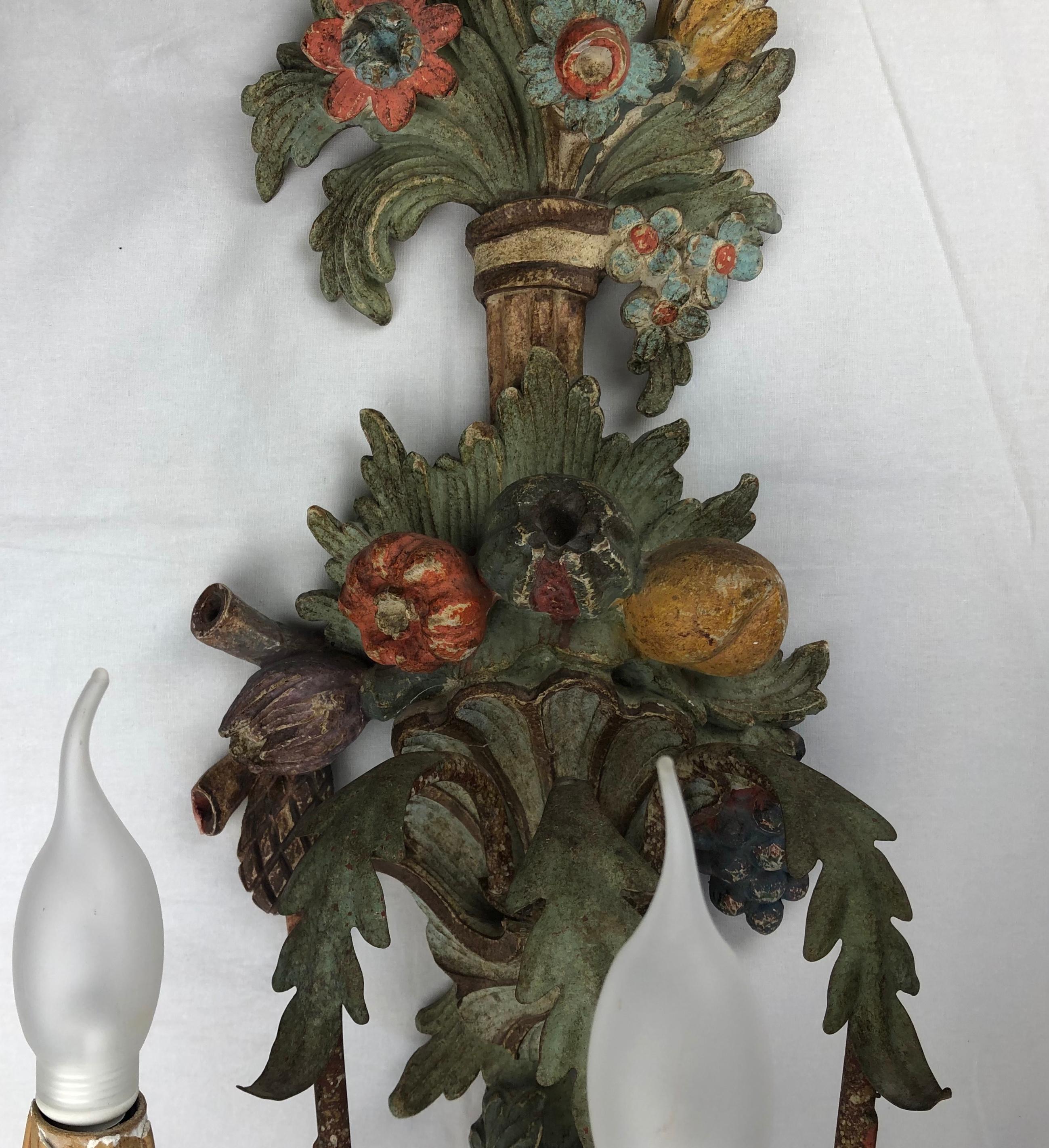 20th Century Large Italian Renaissance Hand Carved Wall Sconce For Sale