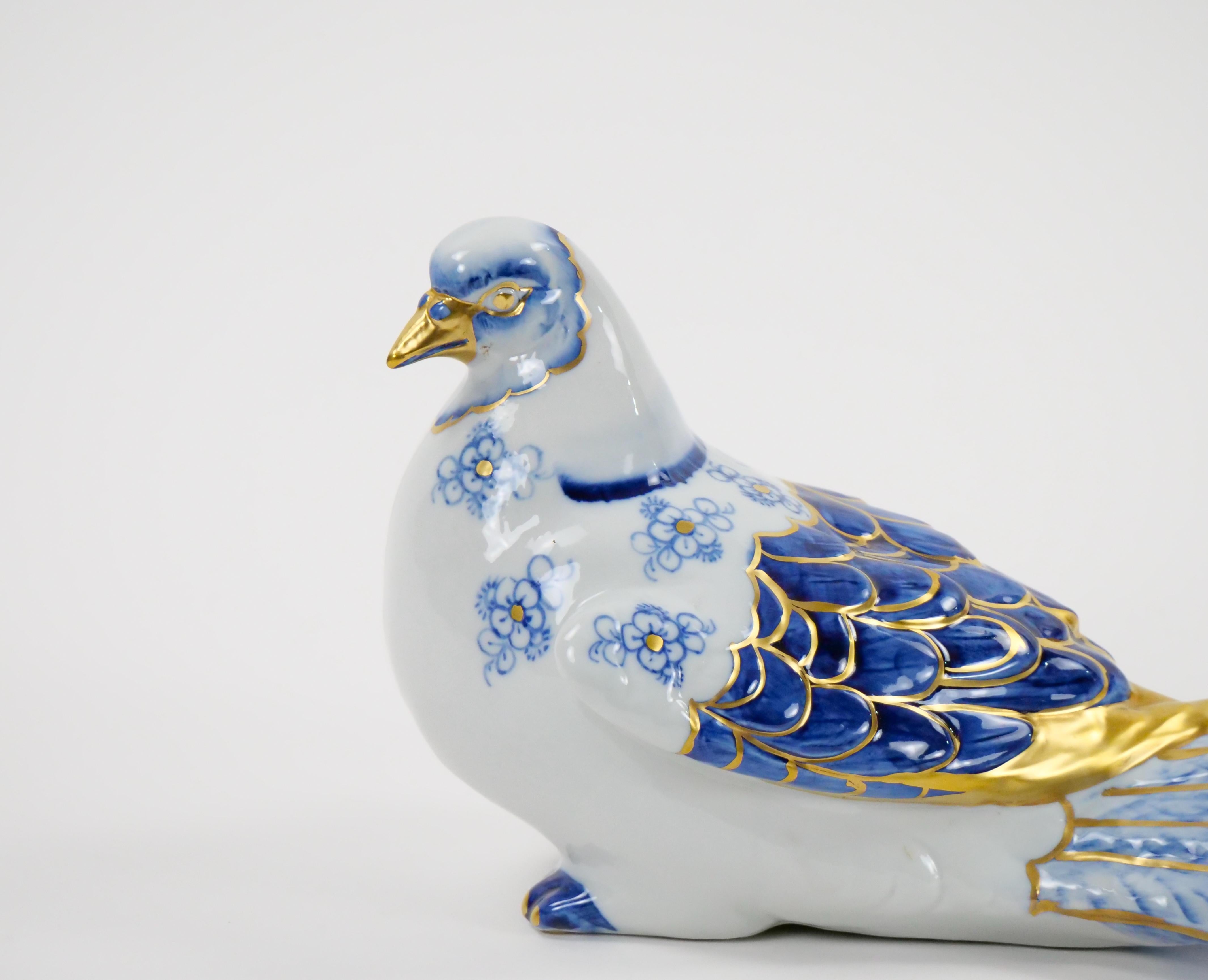 Large Italian Hand Painted / Gilt Polychrome Porcelain Dove Bird Figurines For Sale 11