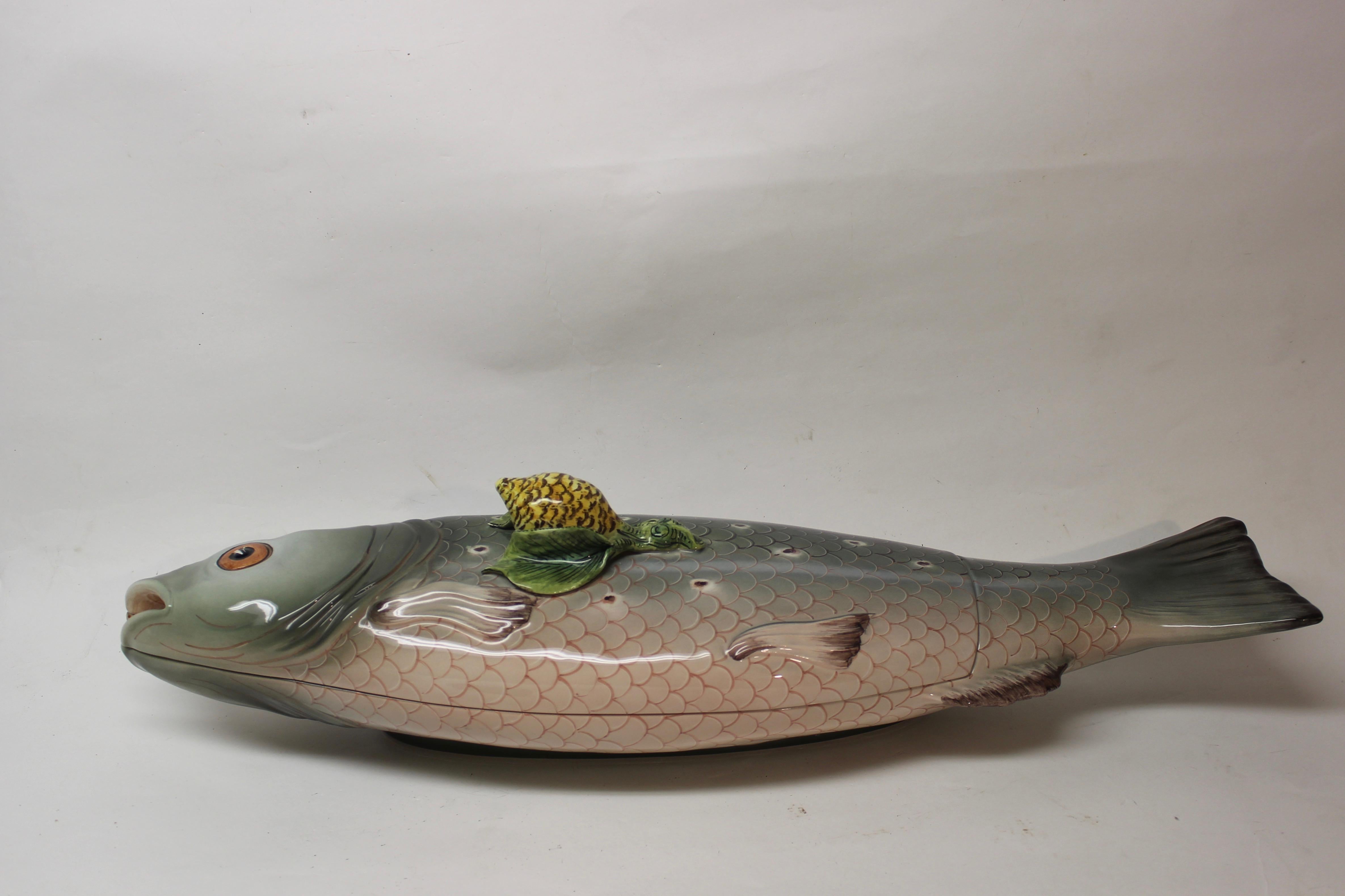 Italian hand painted ceramic two-piece fish serving dish. Made by Nove for Tiffany's. Majolica style, mint condition...