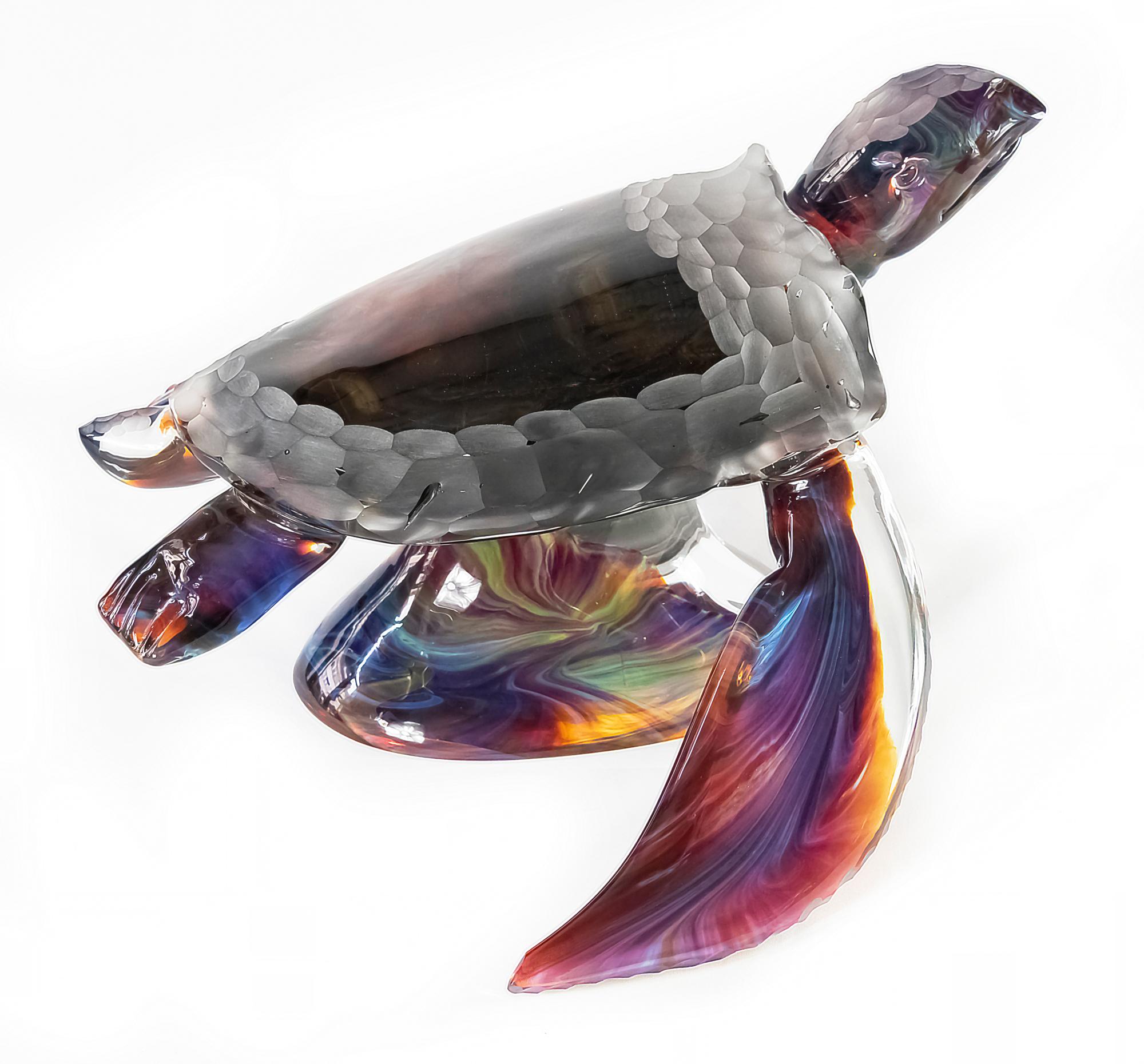 Large Italian handmade Murano glass sculpture of turtle on the base.
Created and signed by Fabio Tagliapietra.
The base is separate from the turtle sculpture. 
The sculpture element is in merging colors.
 