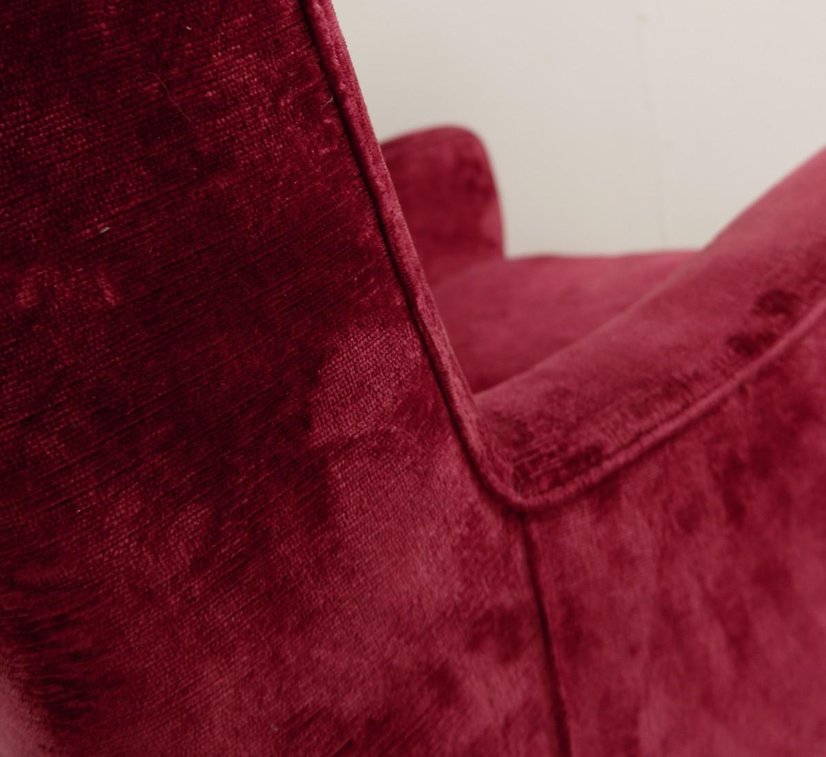 Large Italian High Back Red Velvet Armchair, 1950s In Good Condition In Brussels, BE