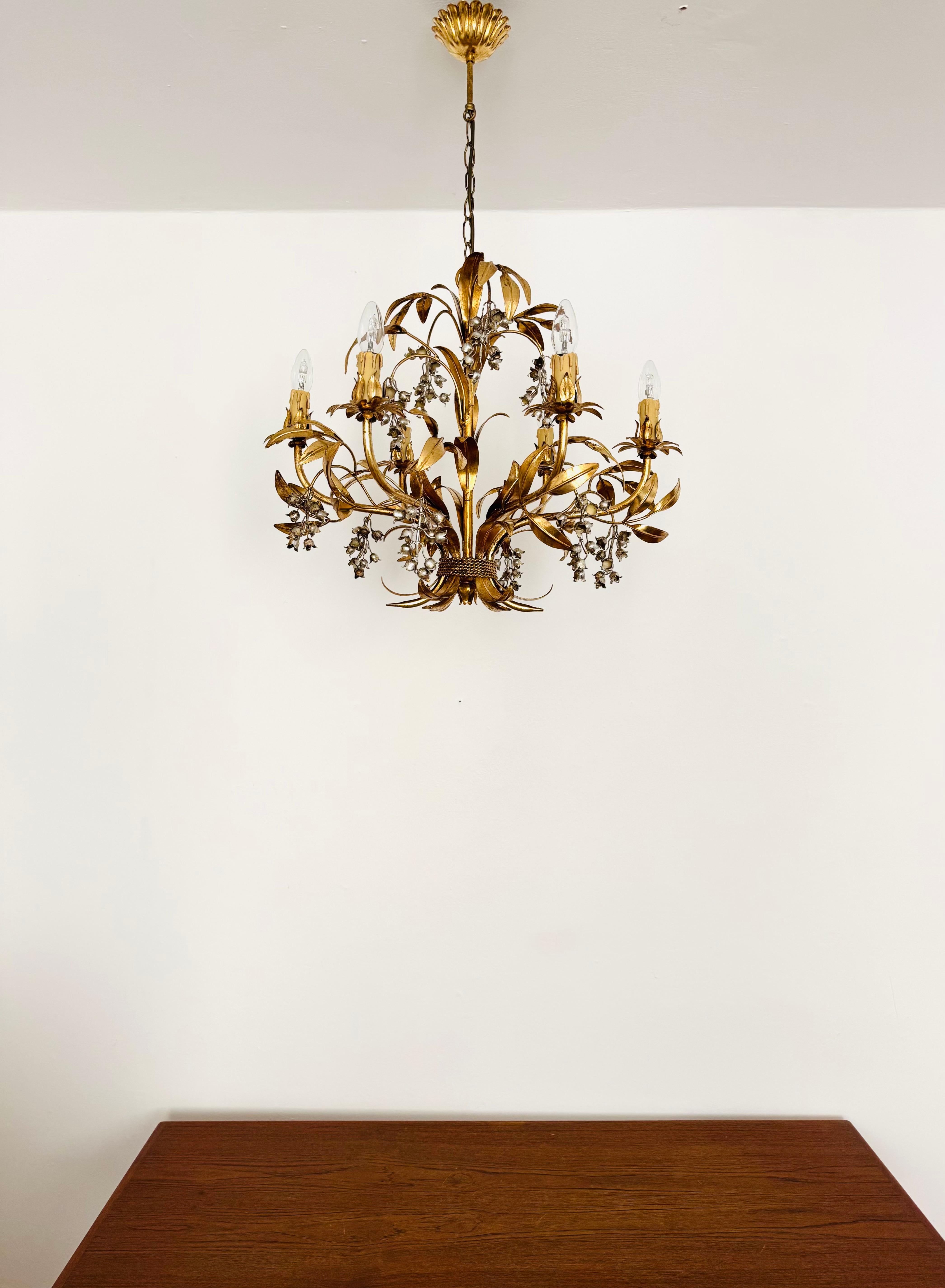 Grande lampadario italiano Hollywood Regency di Hans Kögl In condizioni buone in vendita a München, DE