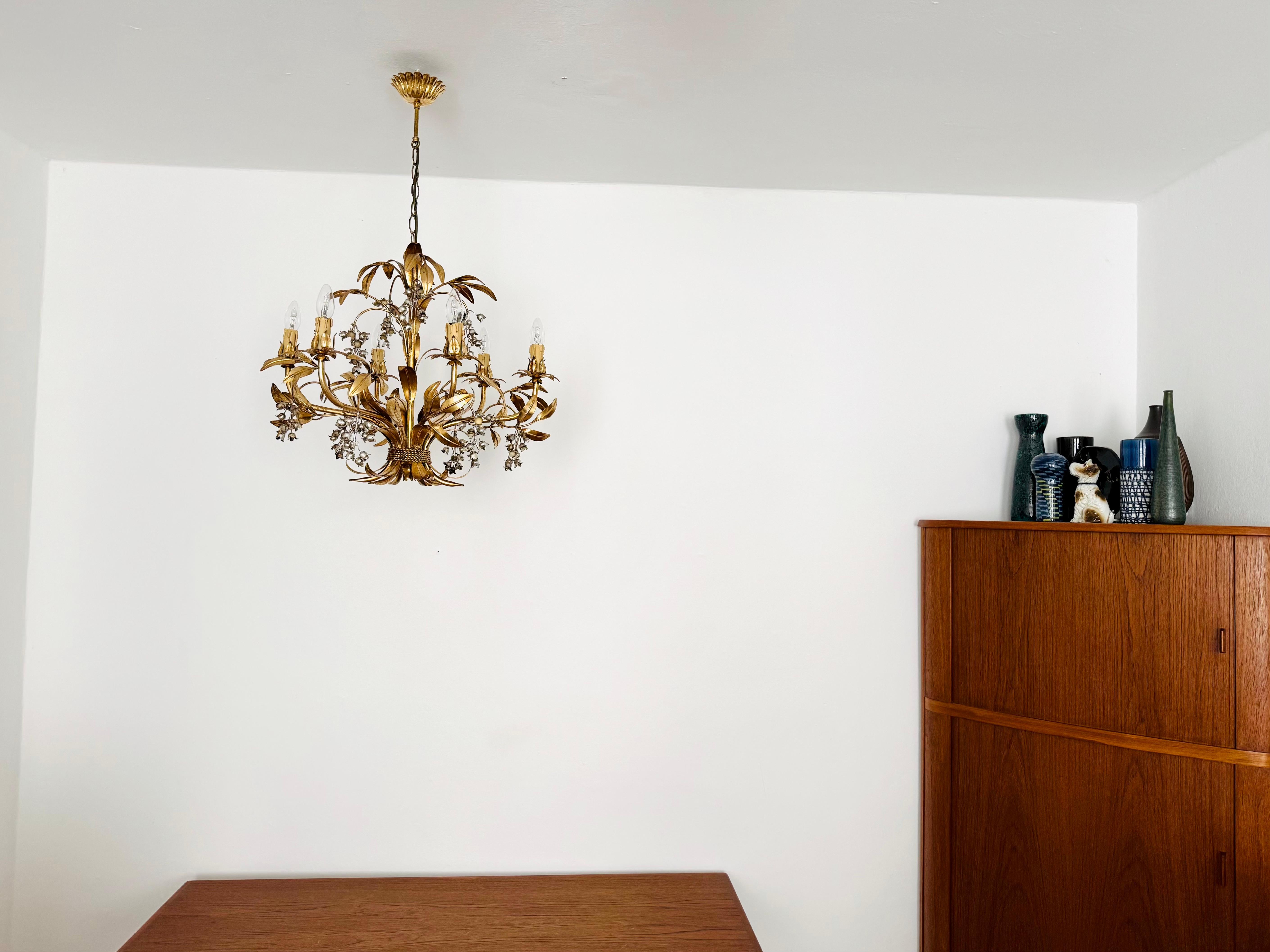 Metà XX secolo Grande lampadario italiano Hollywood Regency di Hans Kögl in vendita
