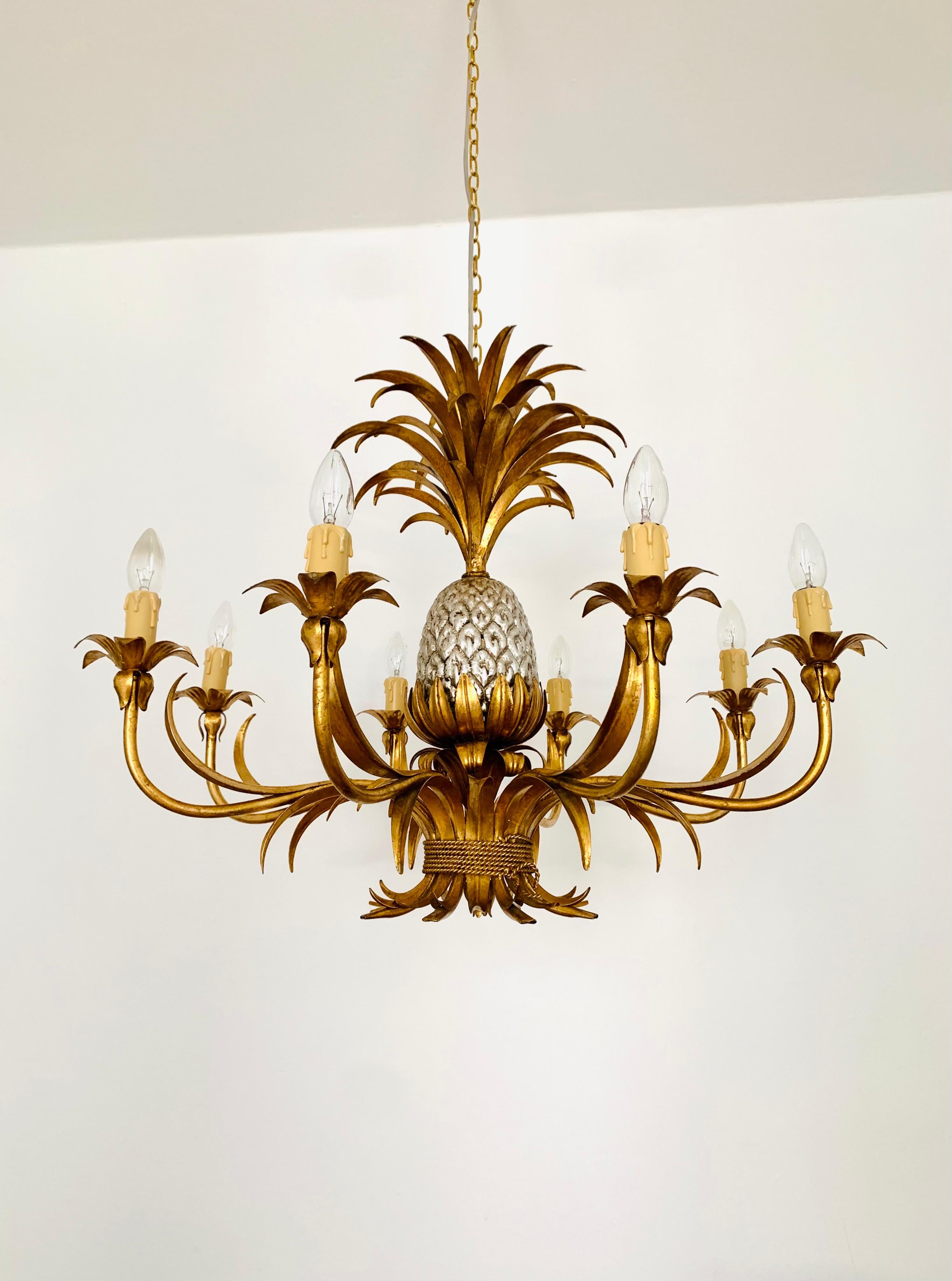 Mid-Century Modern Grand lustre italien Hollywood Regency à ananas par Hans Kögl en vente