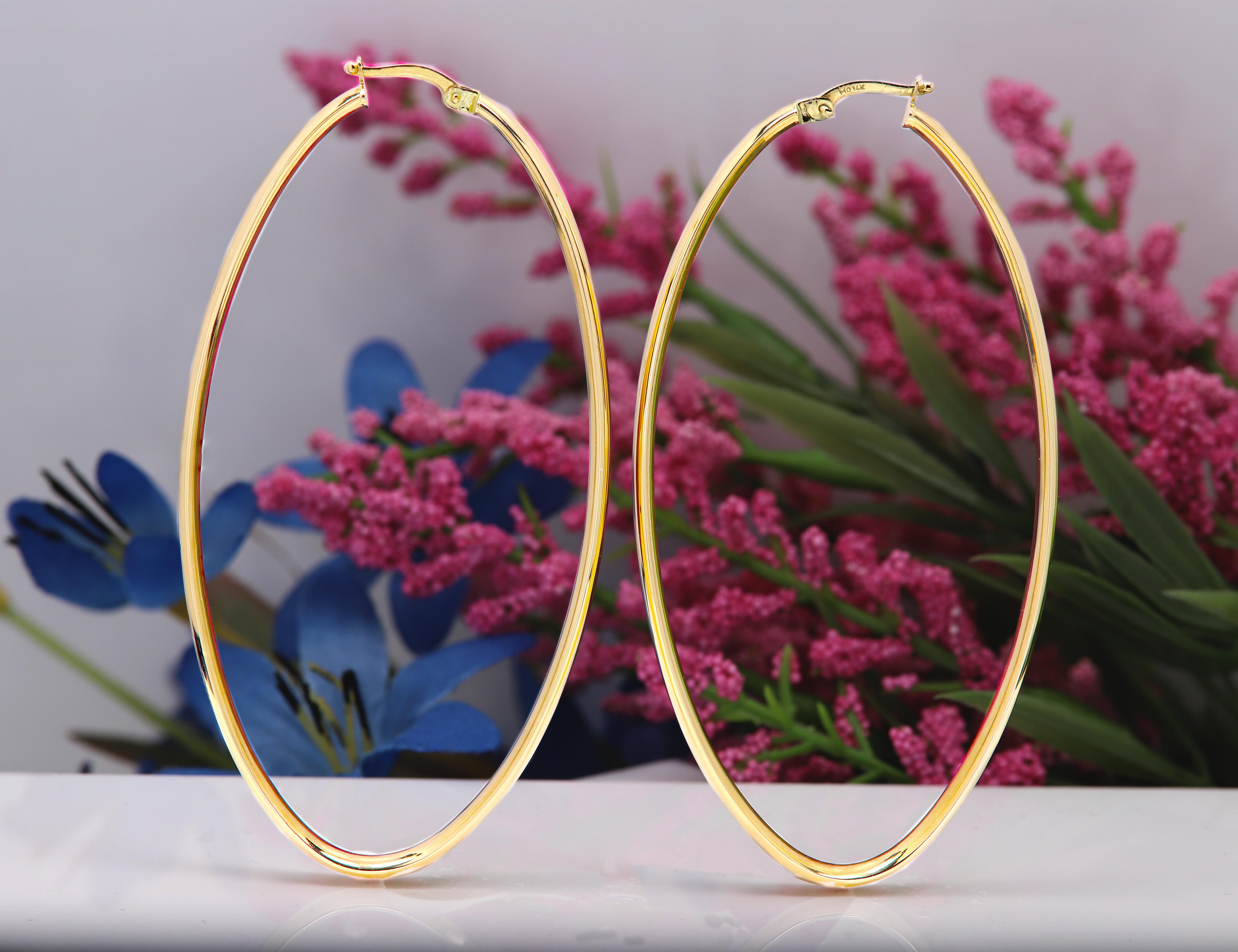 Large Italian Hoops Large Oval Shape Earrings 14 Karat Gold 3' x 1.5' inch 4