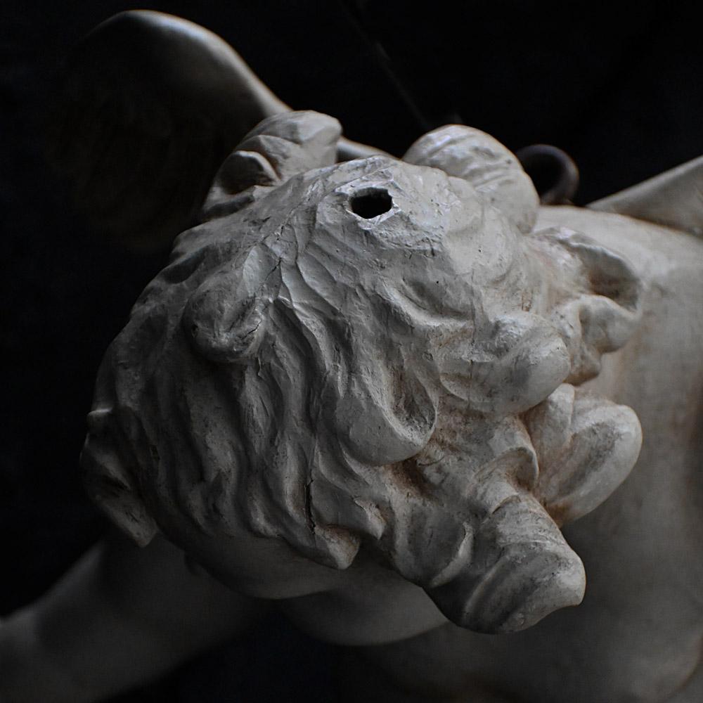 Pin Grand chérubin italien de la fin du XVIIIe siècle sculpté à la main en vente