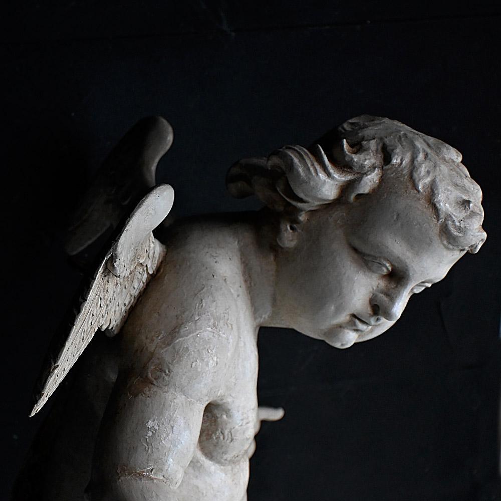 Grand chérubin italien de la fin du XVIIIe siècle sculpté à la main en vente 1