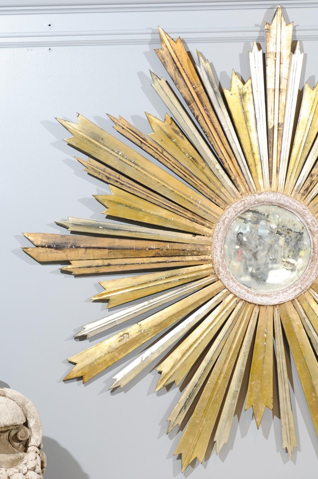 Large Italian Late 19th Century Sunburst Mirror with Alternating Rays 7