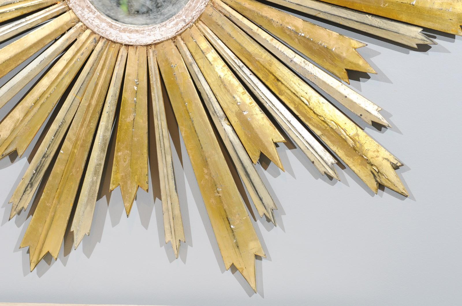 Large Italian Late 19th Century Sunburst Mirror with Alternating Rays 9