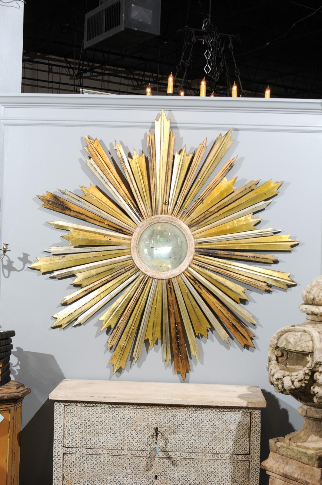 Gilt Large Italian Late 19th Century Sunburst Mirror with Alternating Rays