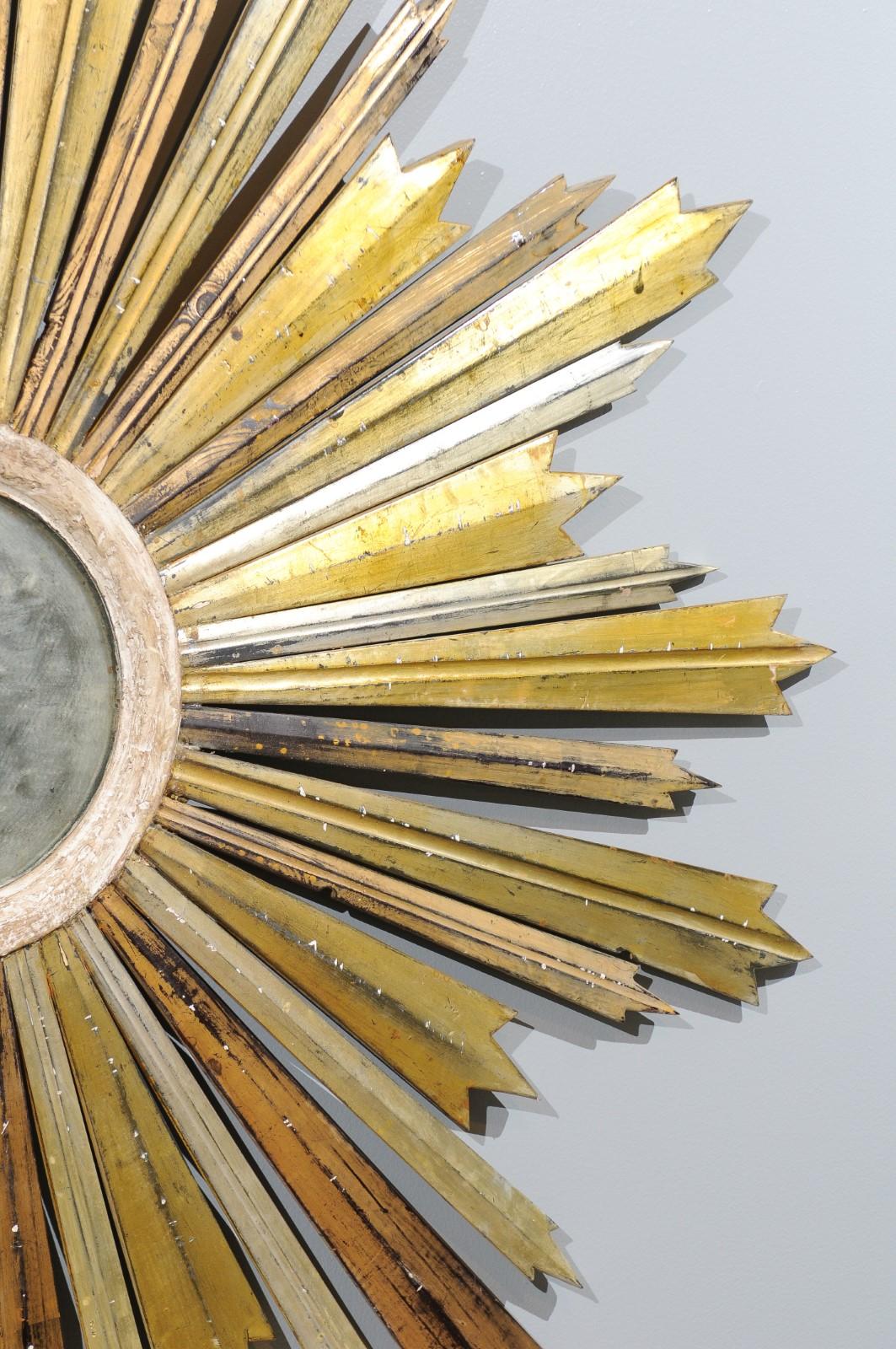 Large Italian Late 19th Century Sunburst Mirror with Alternating Rays 2