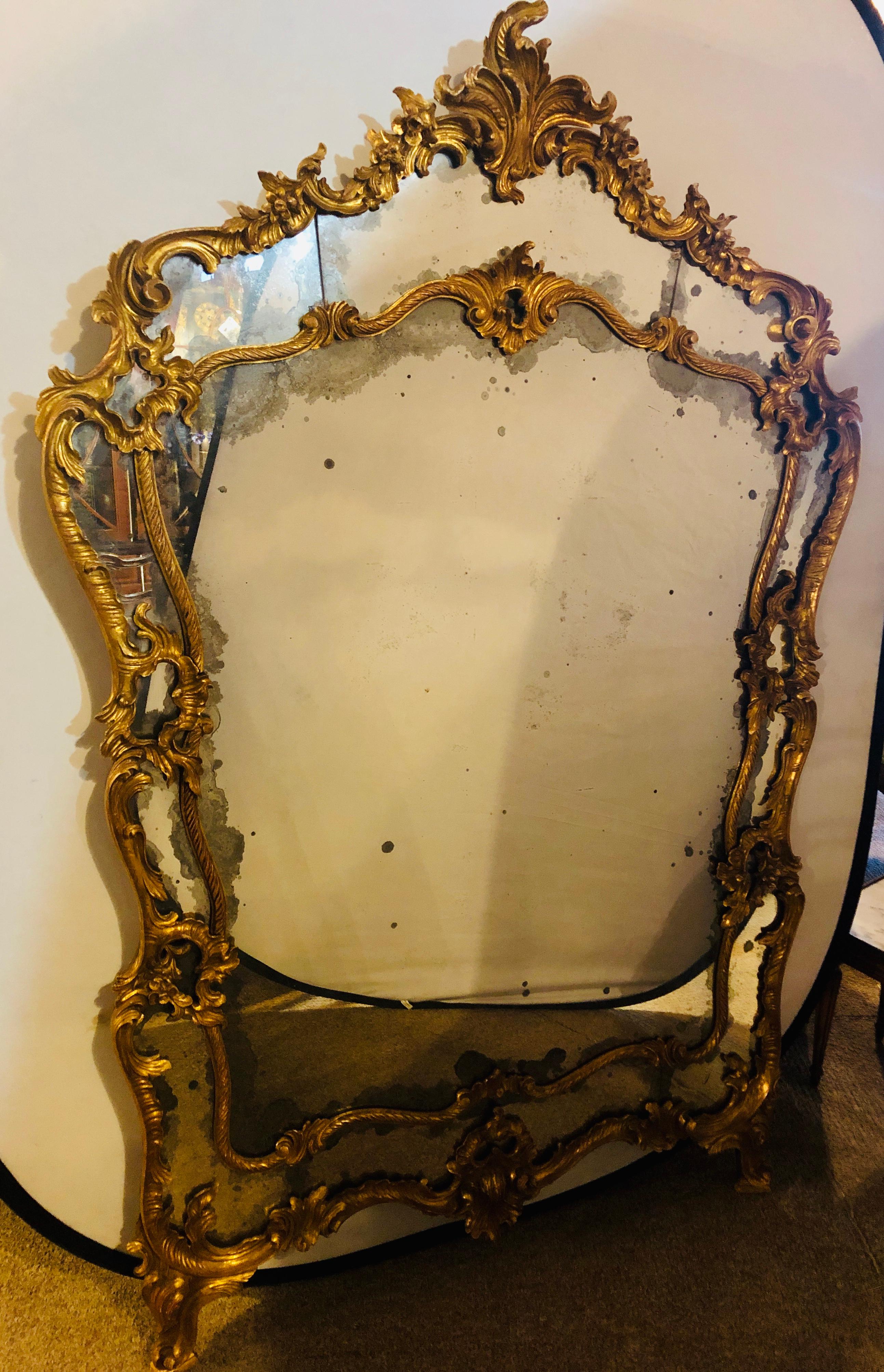 Large Italian Louis XV Style Giltwood Wall Console or Floor Mirror In Good Condition In Stamford, CT