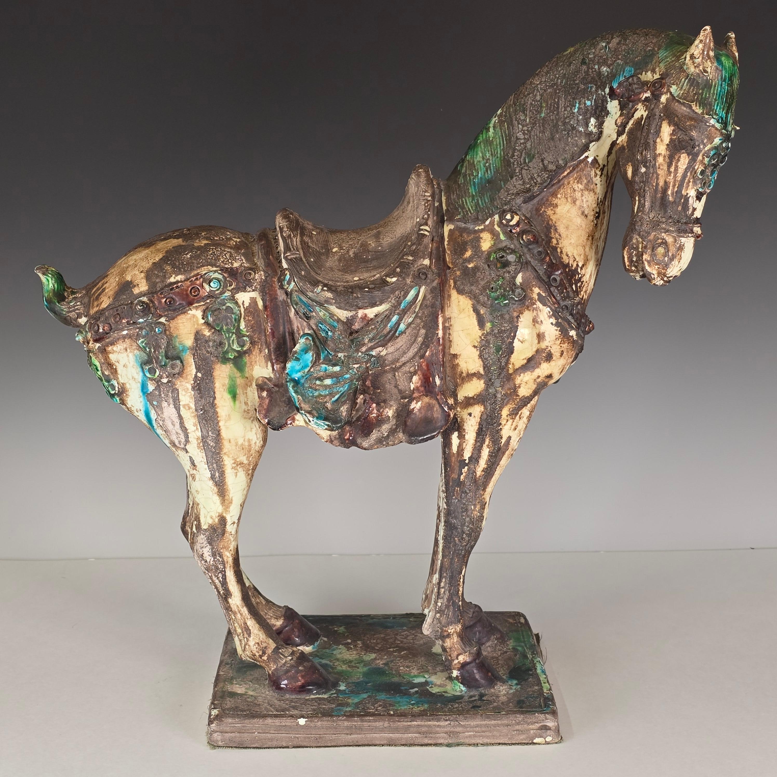 Caballo grande de mayólica italiana Tang en venta 1