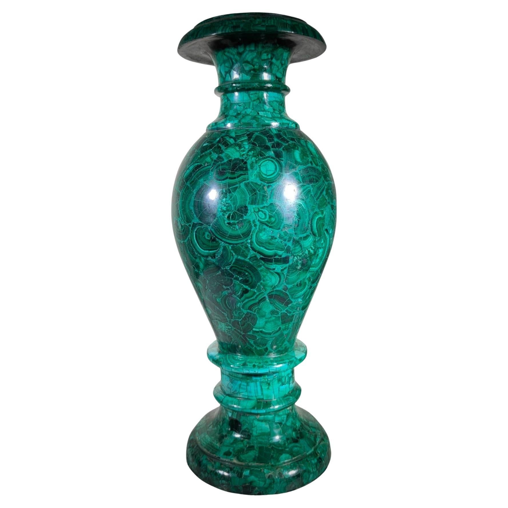 Grand vase italien en malachite en vente