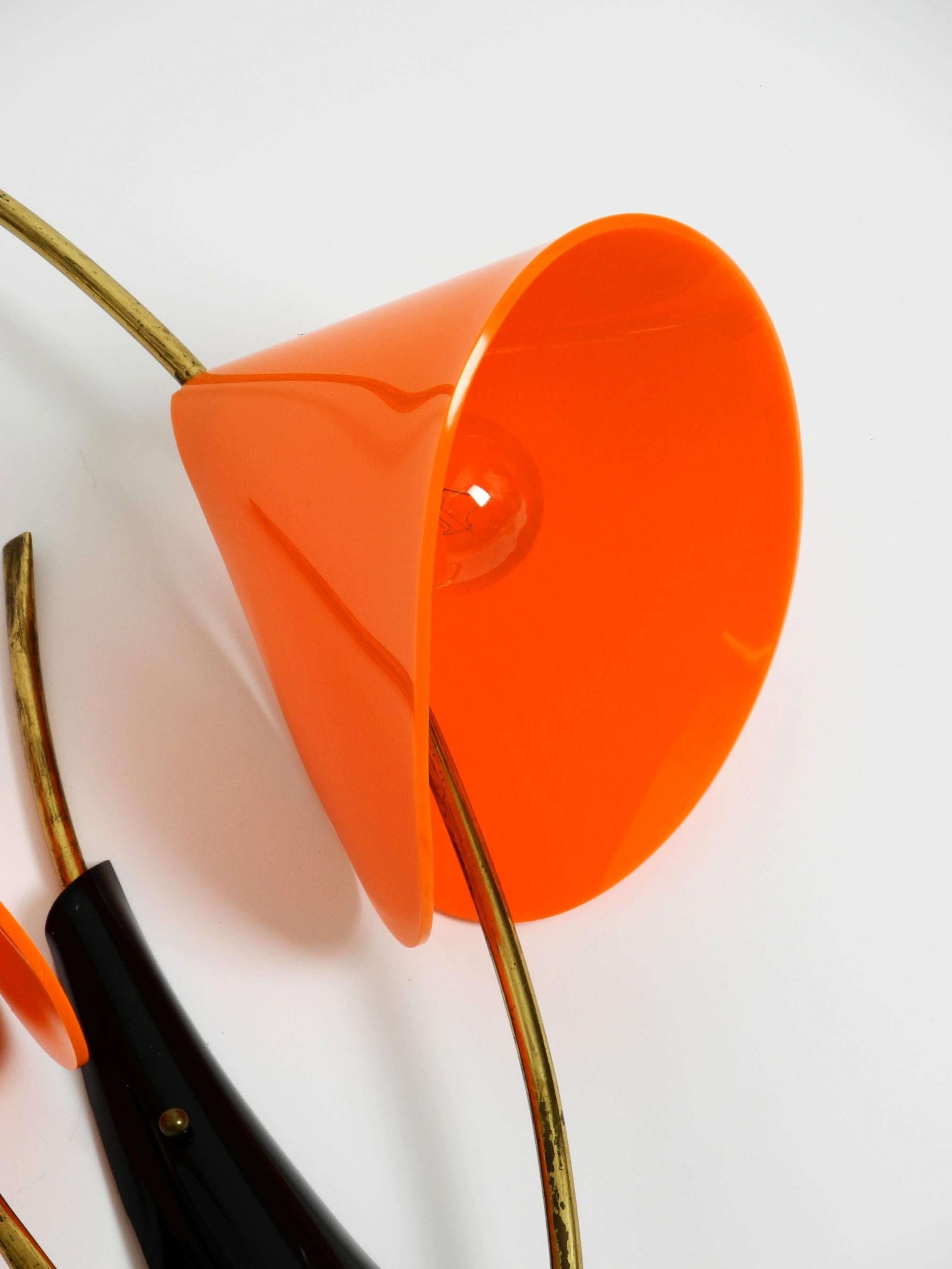 Large Italian Mid Century brass wall lamp with orange acrylic glass shades For Sale 7
