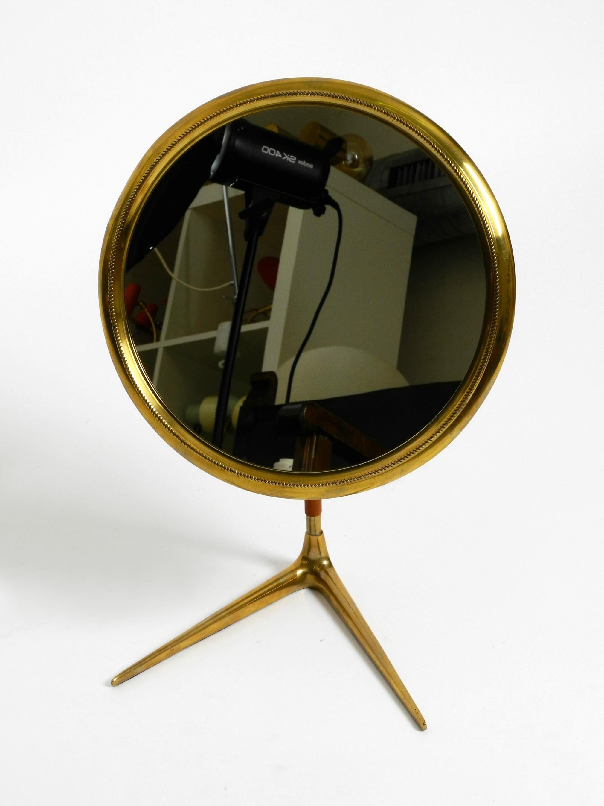 Large Italian Midcentury Crow's Foot Table Mirror Made of Brass and Leather 9