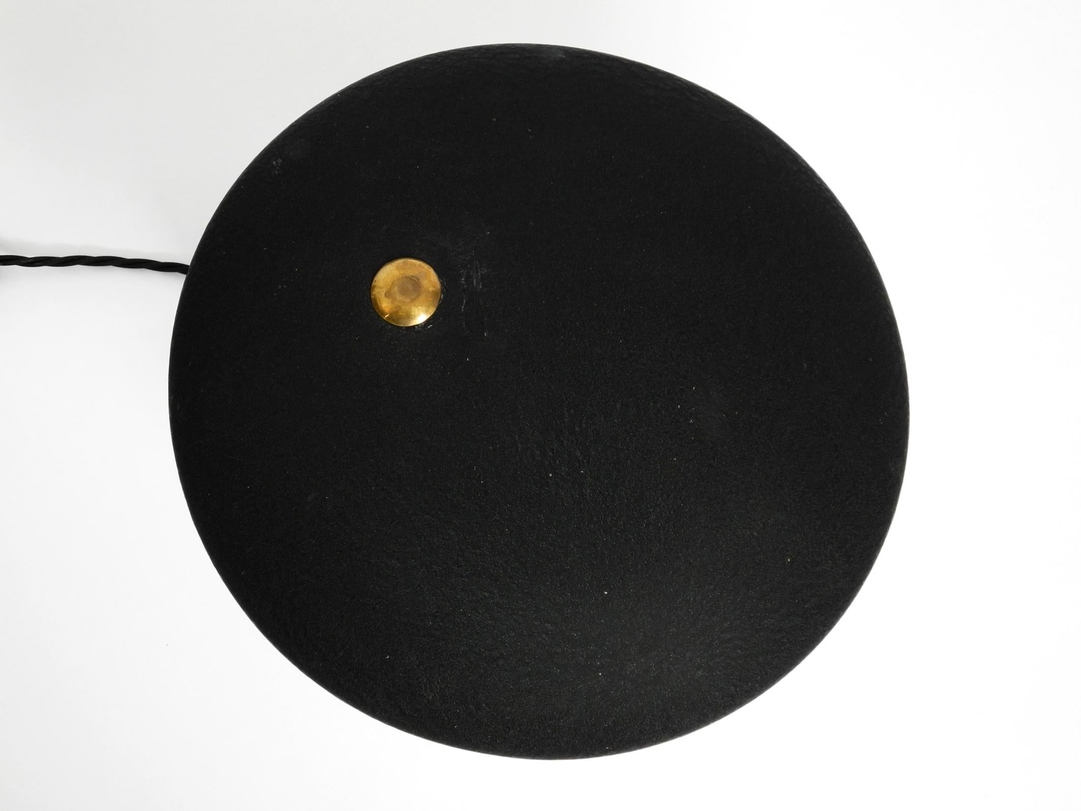 Large Italian Mid Century metal table lamp with black shrink varnish For Sale 4