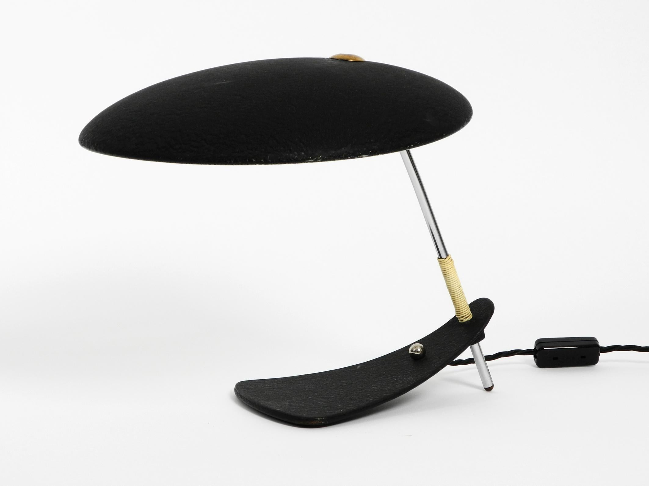 Large Italian Mid Century metal table lamp with black shrink varnish For Sale 8