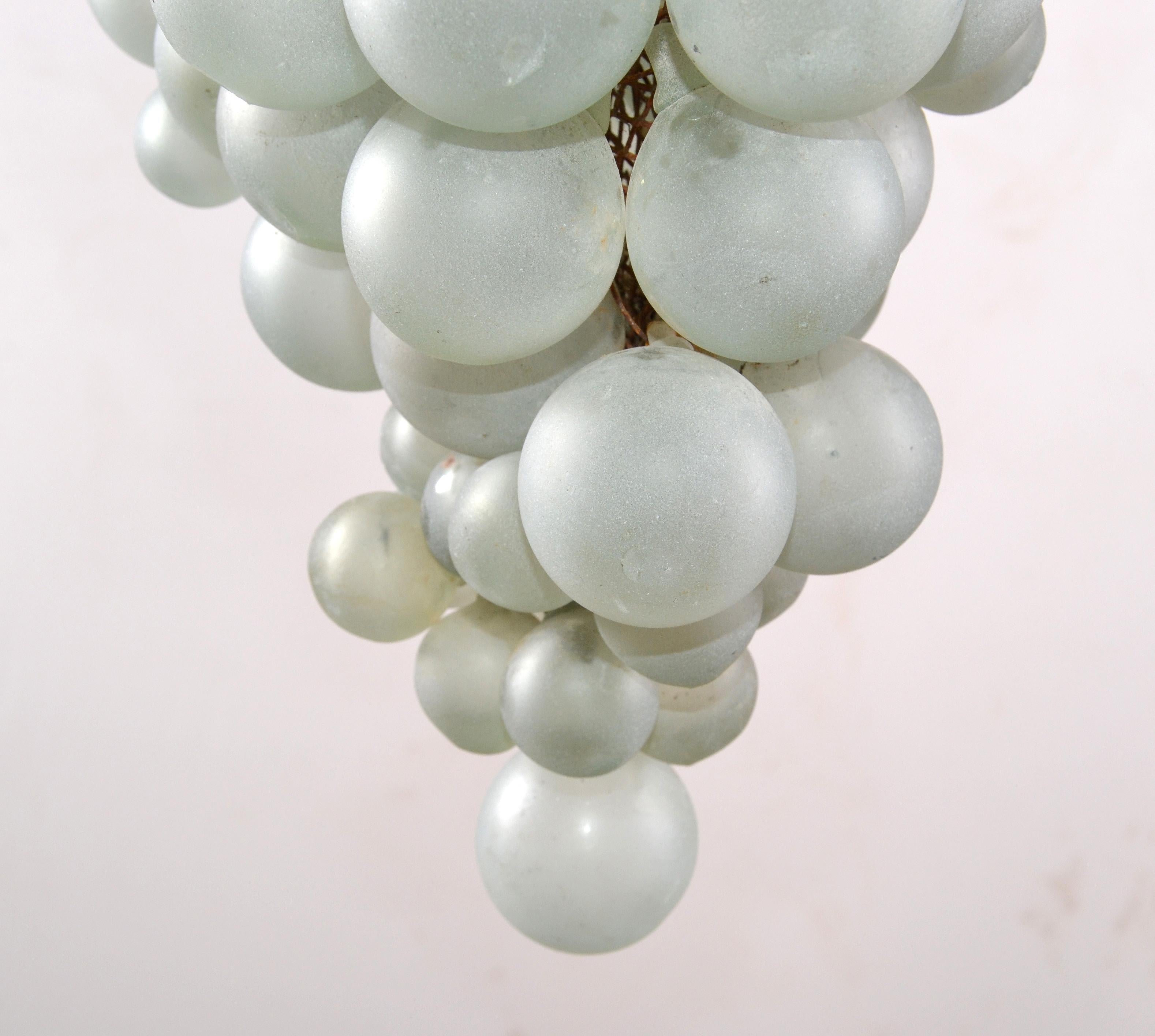 20th Century Large Italian Mid-Century Modern Blown Murano Glass & Brass Grape Chandelier For Sale