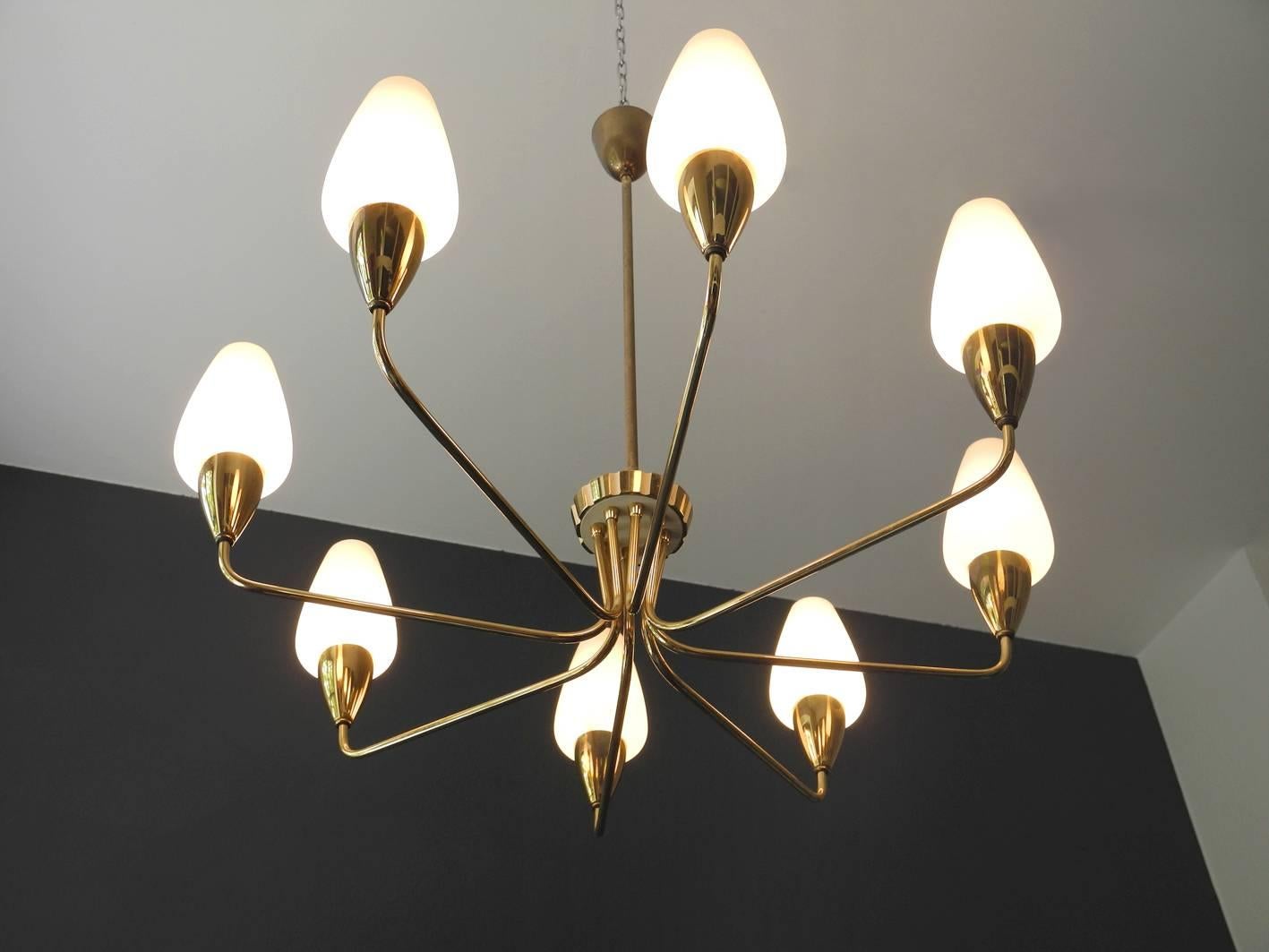 Large Italian Mid-Century Modern Brass Chandelier with Glass Shades 2