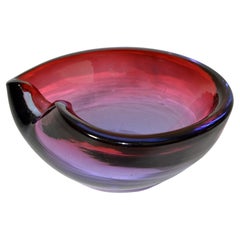 Large Italian Mid-Century Modern Sculptural Blown Murano Art Glass Bowl Ashtray