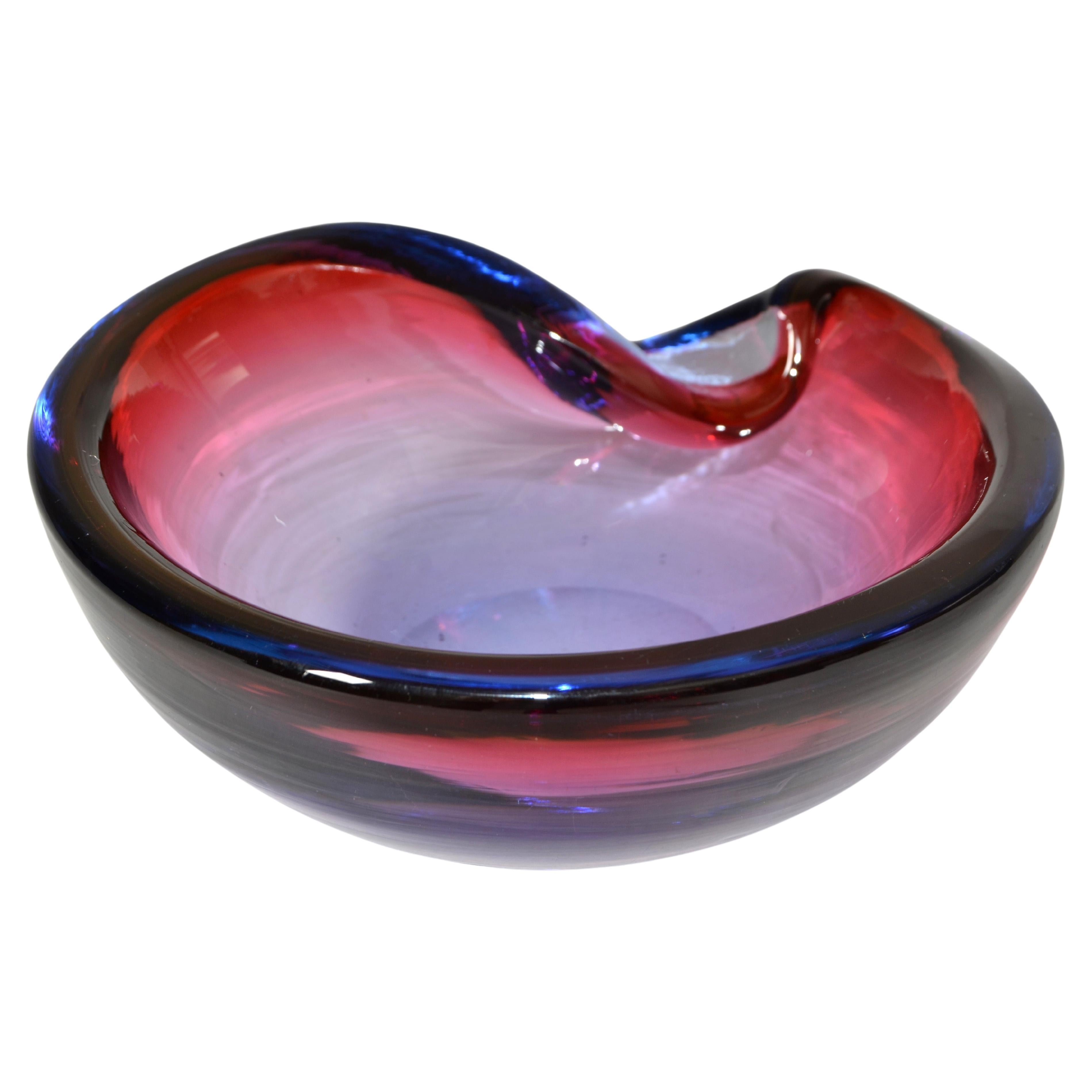 Large Italian Mid-Century Modern Sculptural Blown Murano Art Glass Bowl Ashtray For Sale