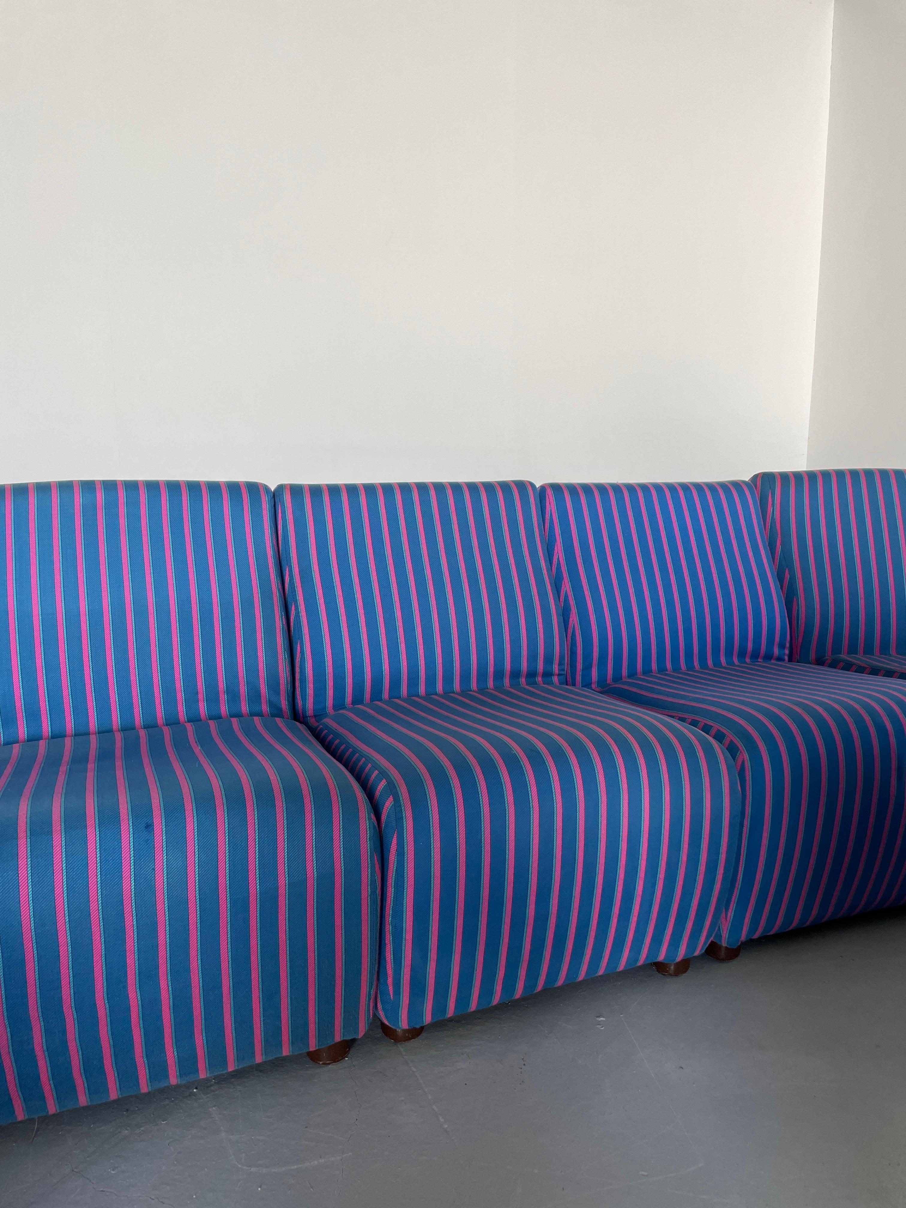 Large Italian Mid-Century-Modern Serpentine Modular Sofa, 13 Pieces, 1970s 2