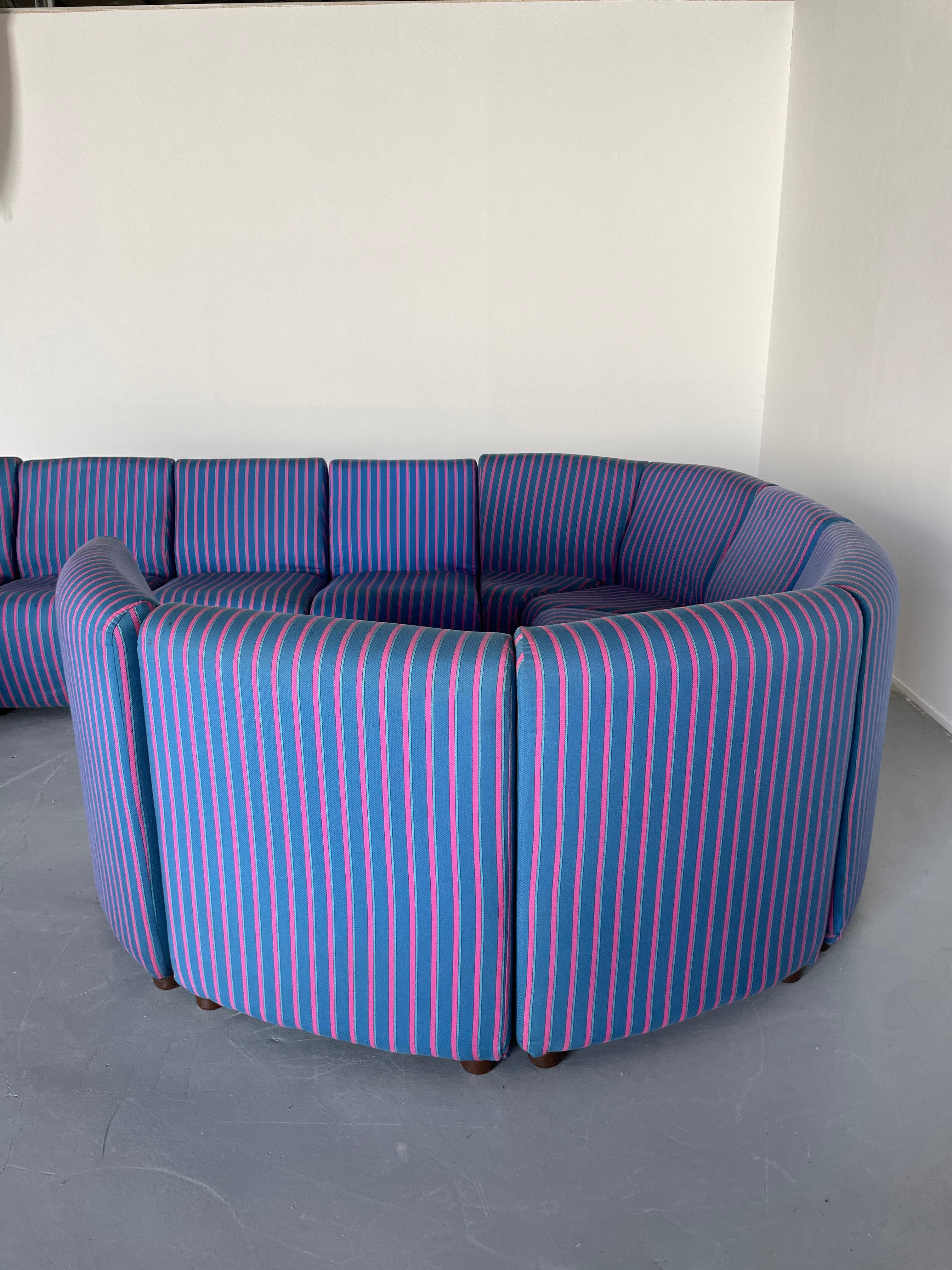 Large Italian Mid-Century-Modern Serpentine Modular Sofa, 13 Pieces, 1970s 3