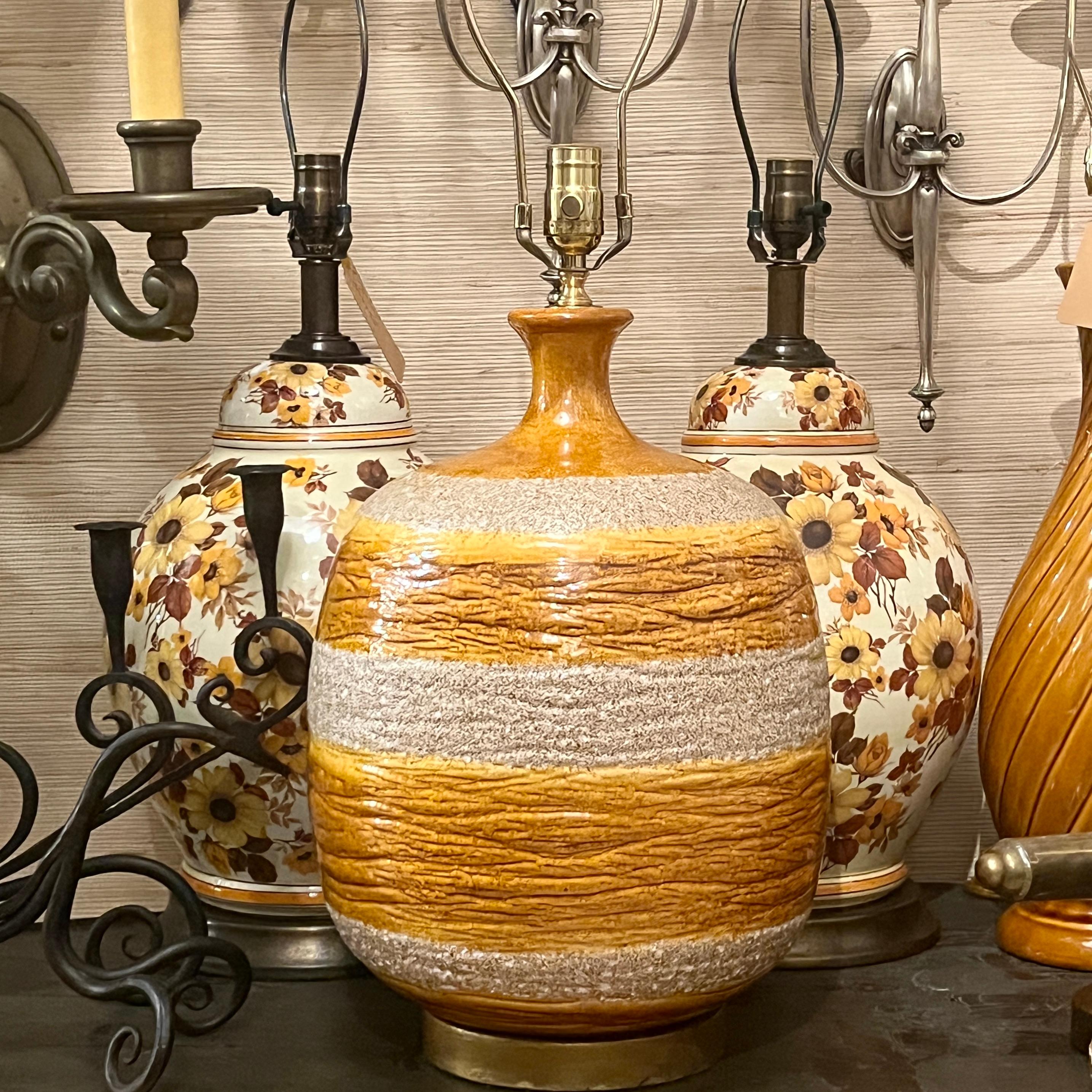 Große italienische Midcentury-Lampe (Mitte des 20. Jahrhunderts) im Angebot