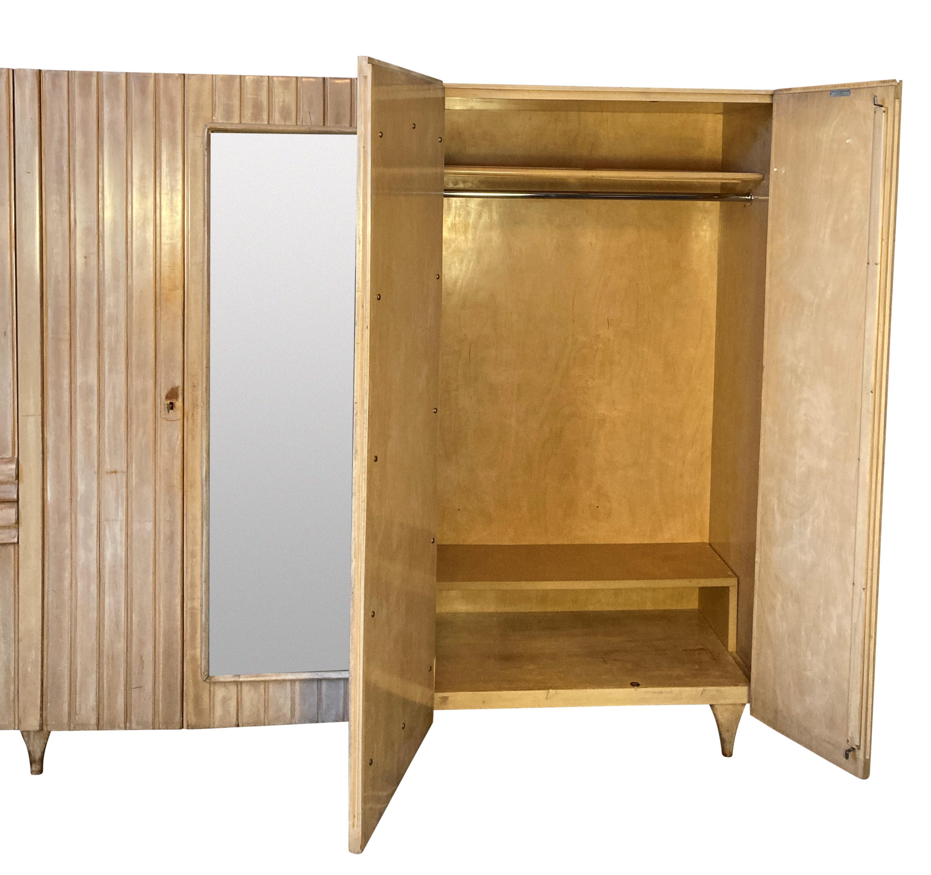 Large Italian Midcentury Segmented Wardrobe In Good Condition For Sale In Kent, Dover