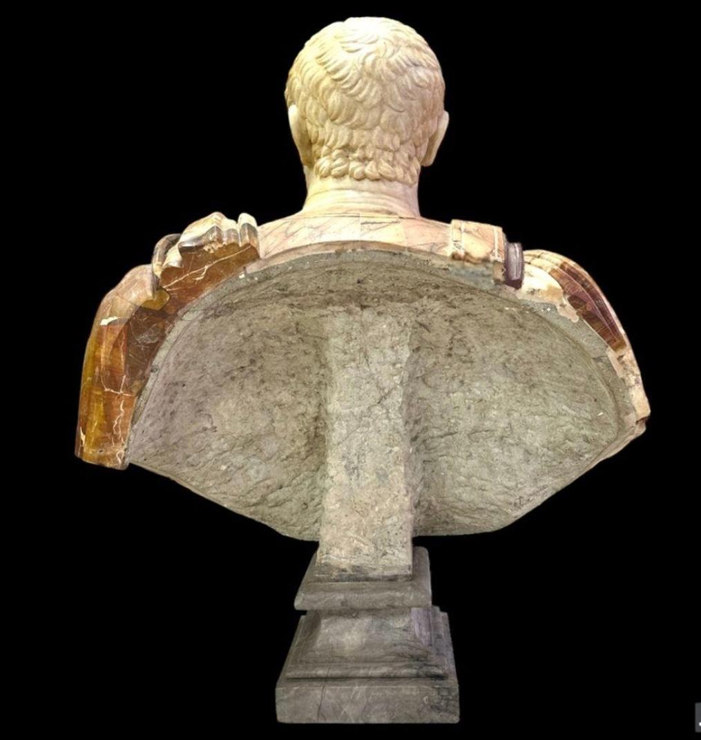 Large Italian Mixed Marble Bust Of Emperor Julius Caesar In Good Condition For Sale In Bradenton, FL