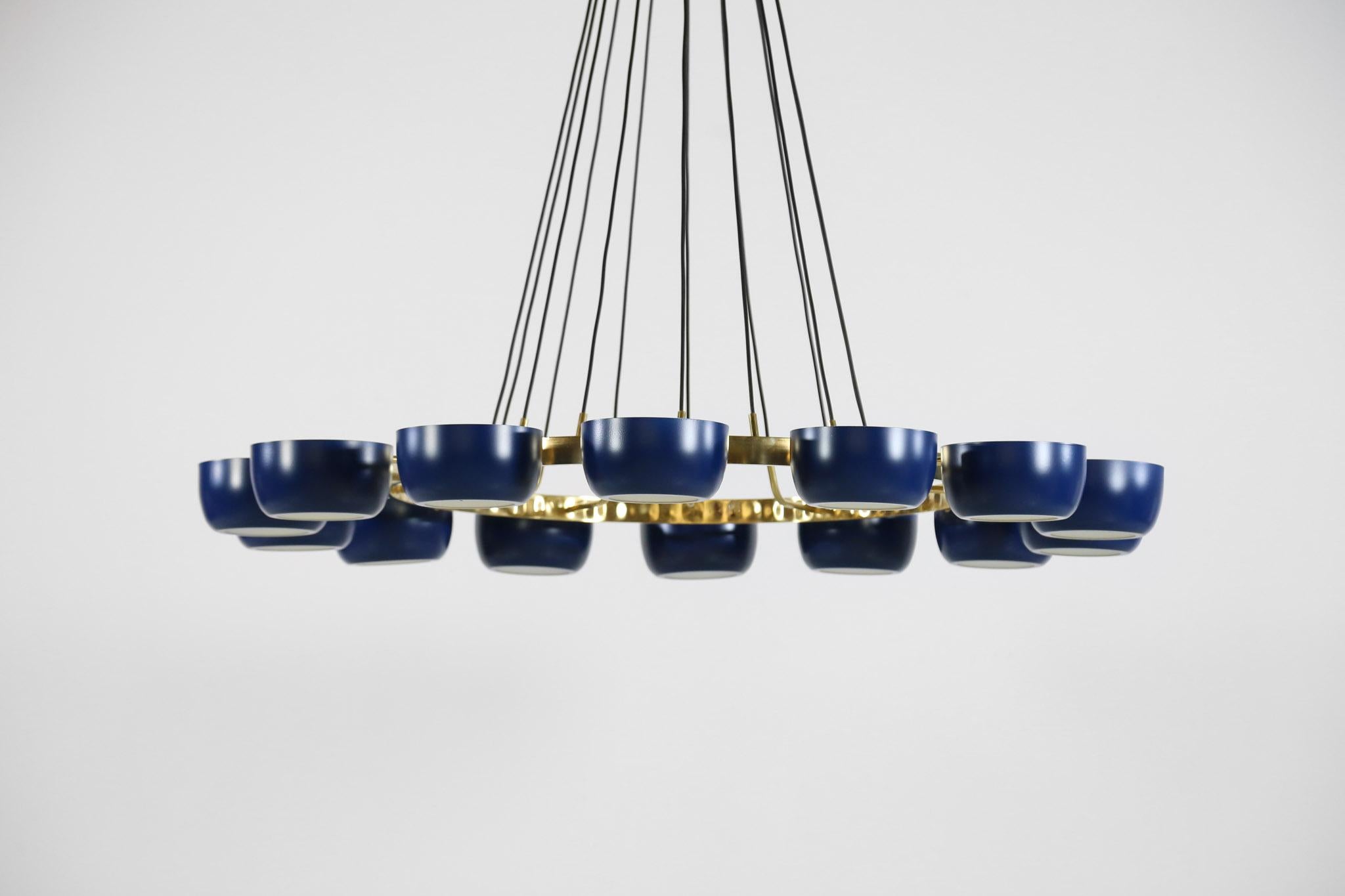 Großer Italienischer Moderner Blauer Kronleuchter mit 14 Lights im Stilnovo Stil 