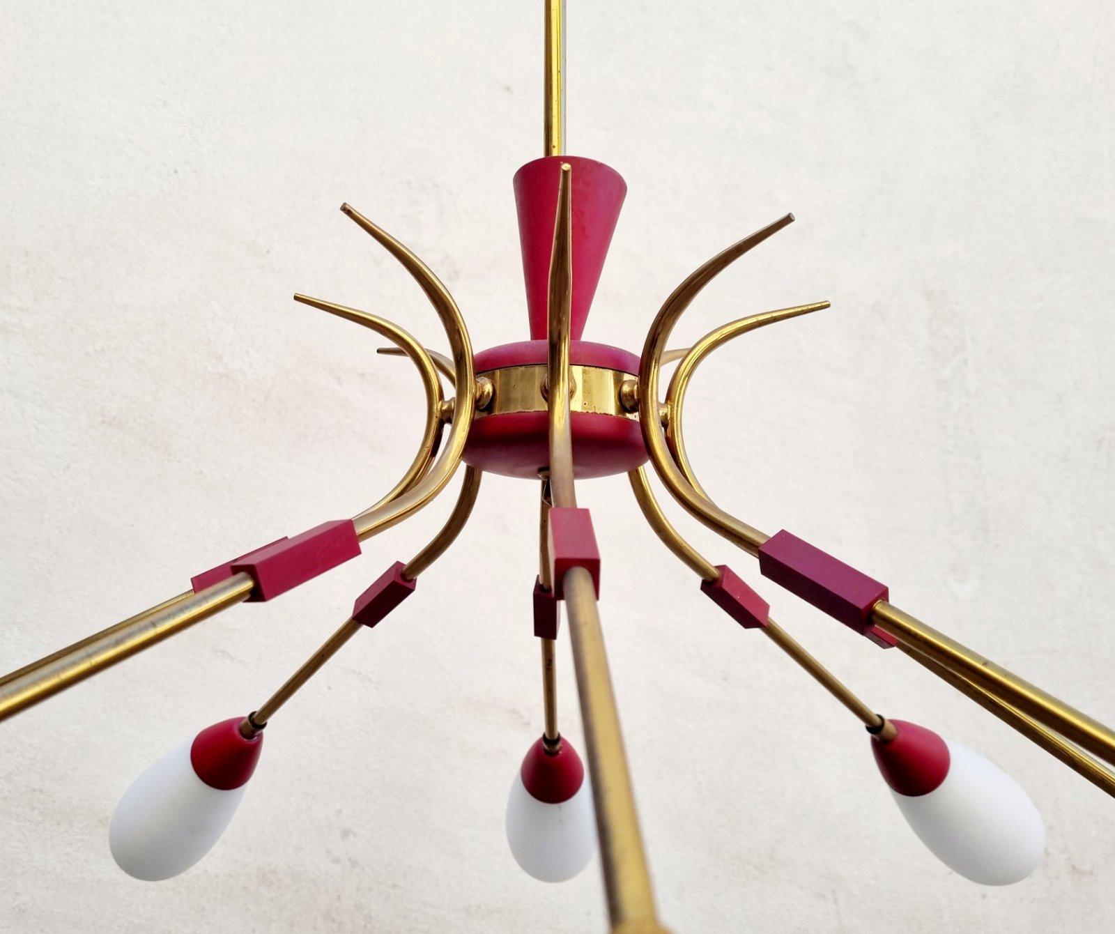 Mid-Century moderno Grande lampadario italiano Sputnik Modern in stile Stilnovo, Italia anni '60 in vendita