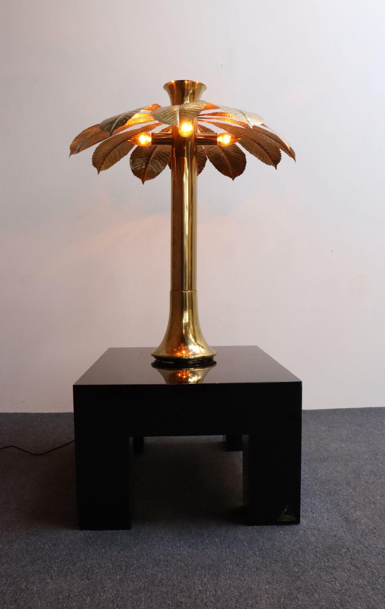 Grande lampada da tavolo modernista italiana 