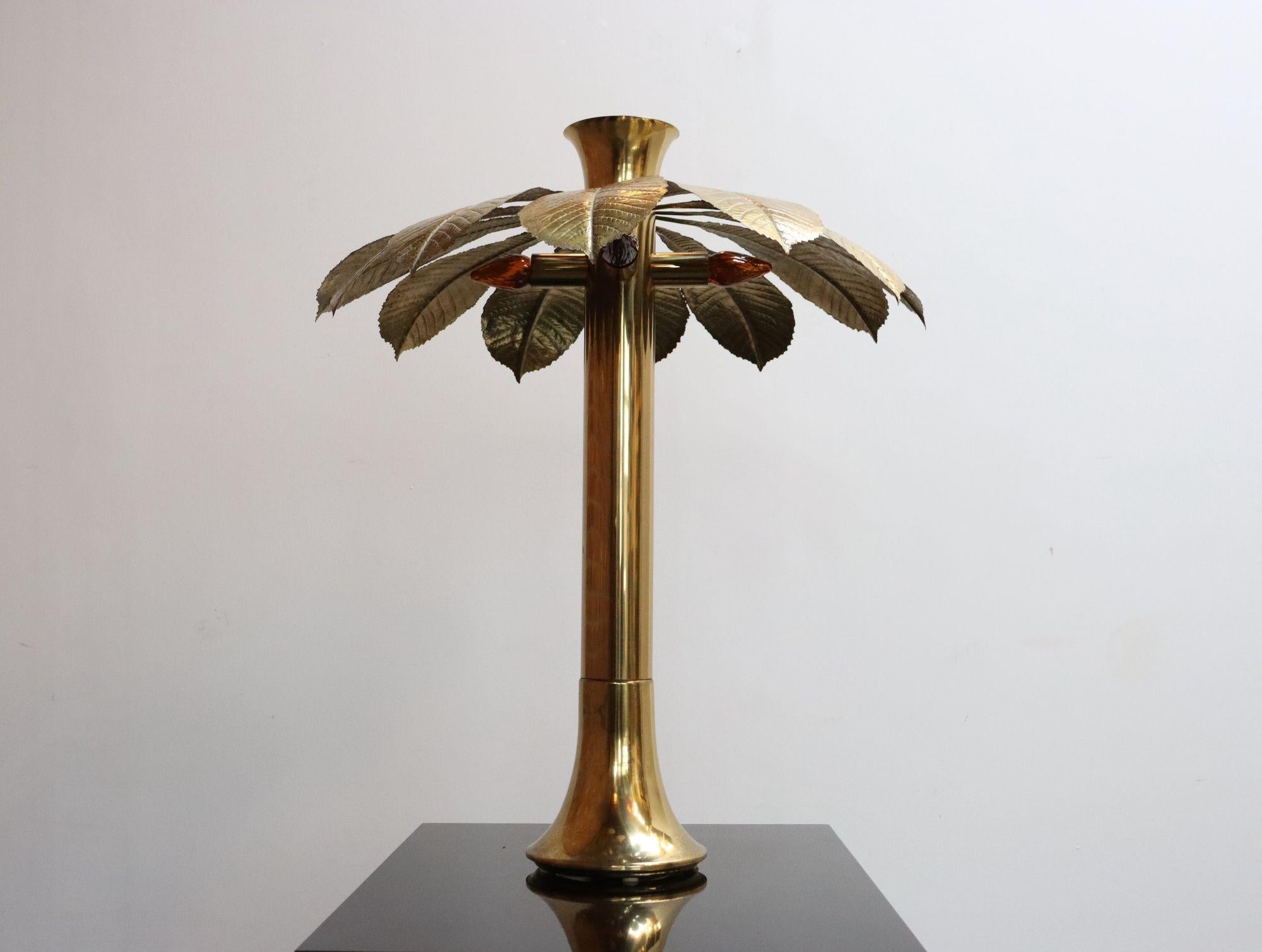 Grande lampada da tavolo modernista italiana 