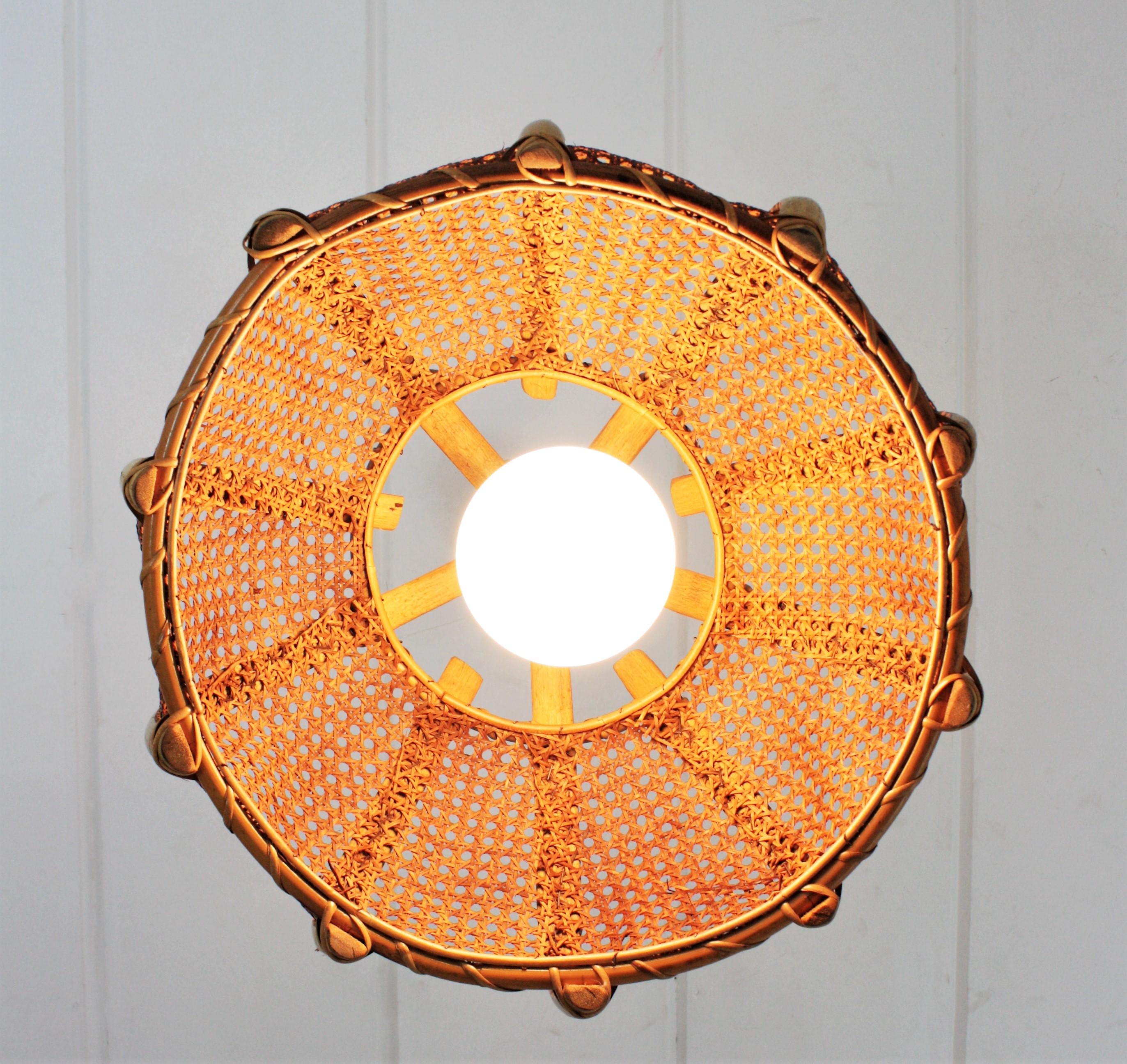 Large Italian Modernist Wicker Bamboo Bell Pendant Chandelier, 1960s For Sale 3