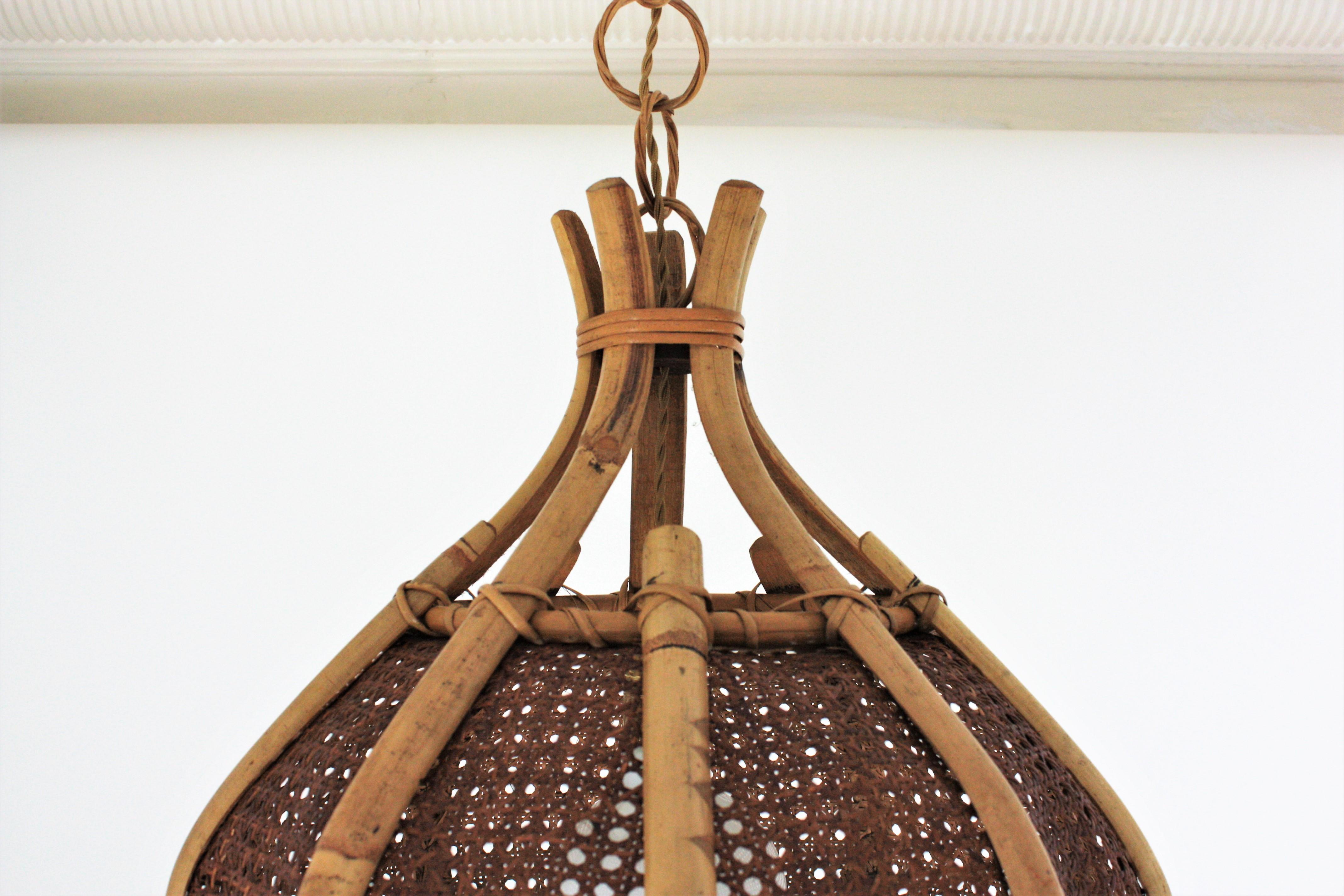 Large Italian Modernist Wicker Bamboo Bell Pendant Chandelier, 1960s For Sale 8