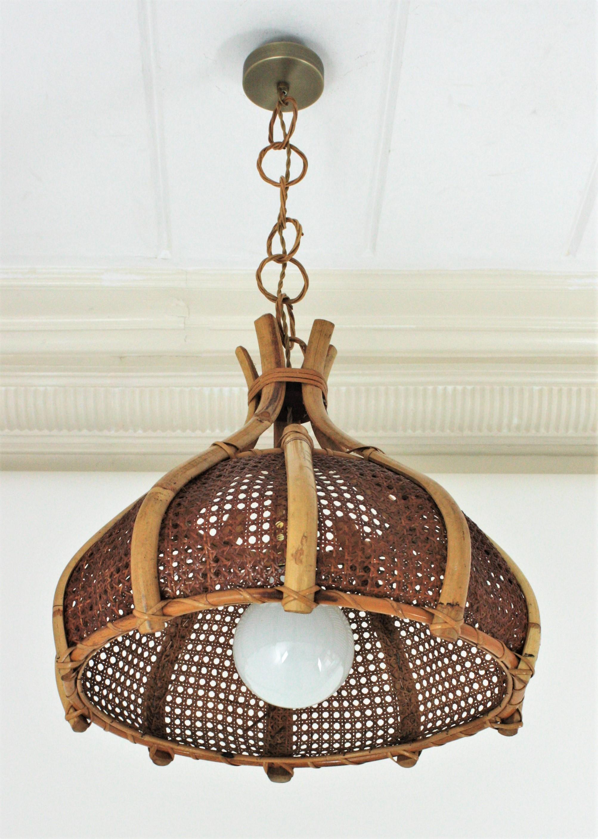 Large Italian Modernist Wicker Bamboo Bell Pendant Chandelier, 1960s For Sale 1