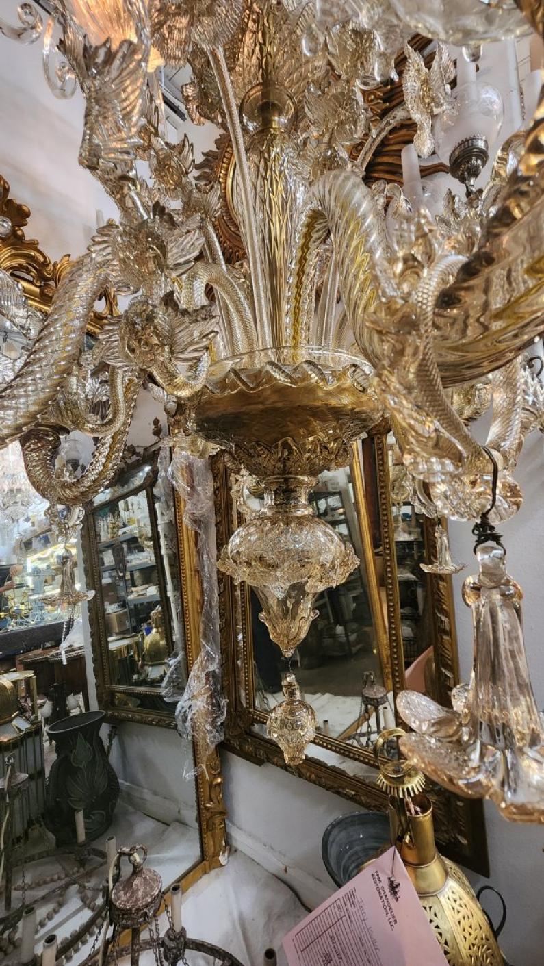 Italiano Grande lampadario floreale in vetro artistico italiano di Murano in vendita