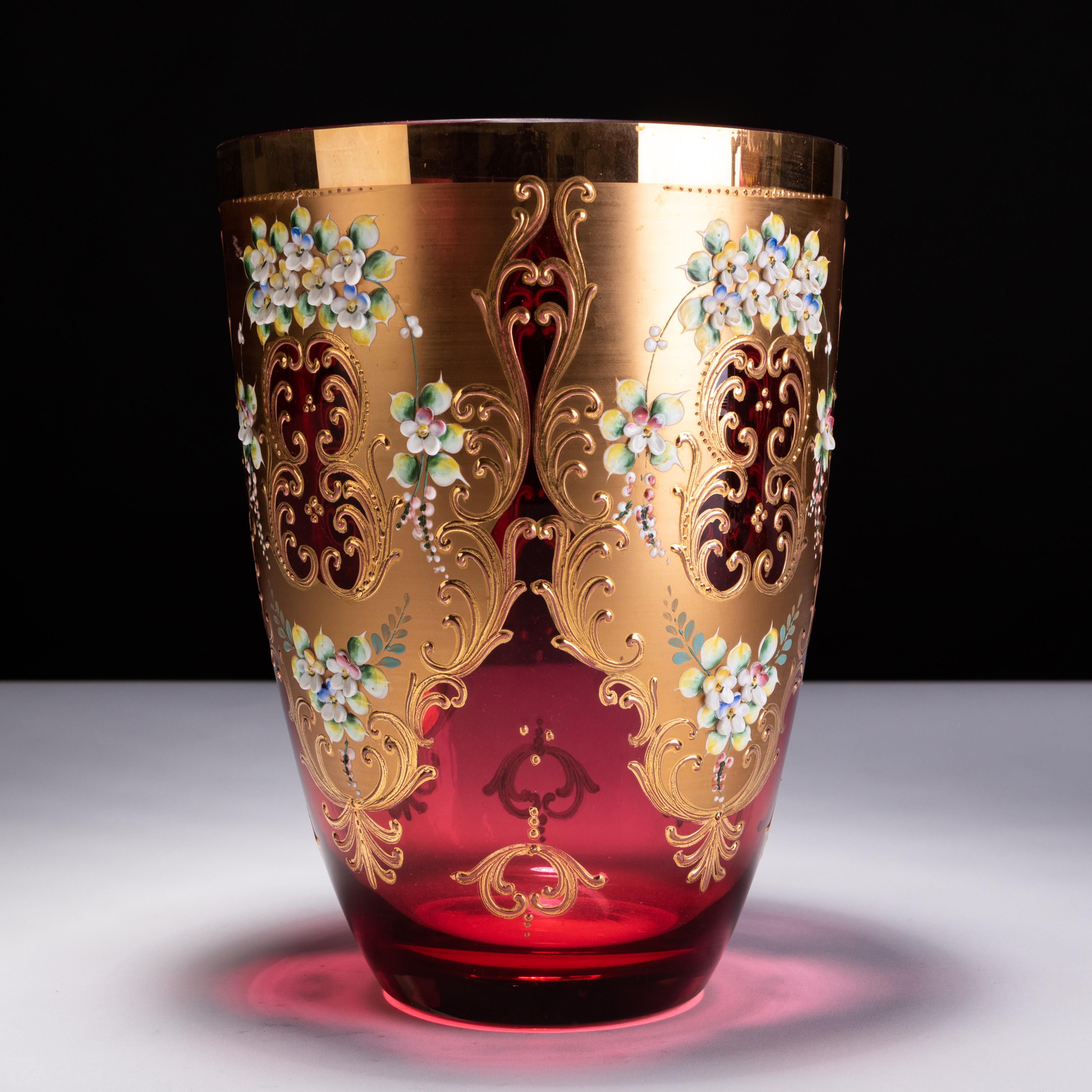 Large Italian Murano Enamel Glass Venetian 24KT Gold Mid-Century Trefuochi Vase 
Very good condition
From a private collection
Free international shipping