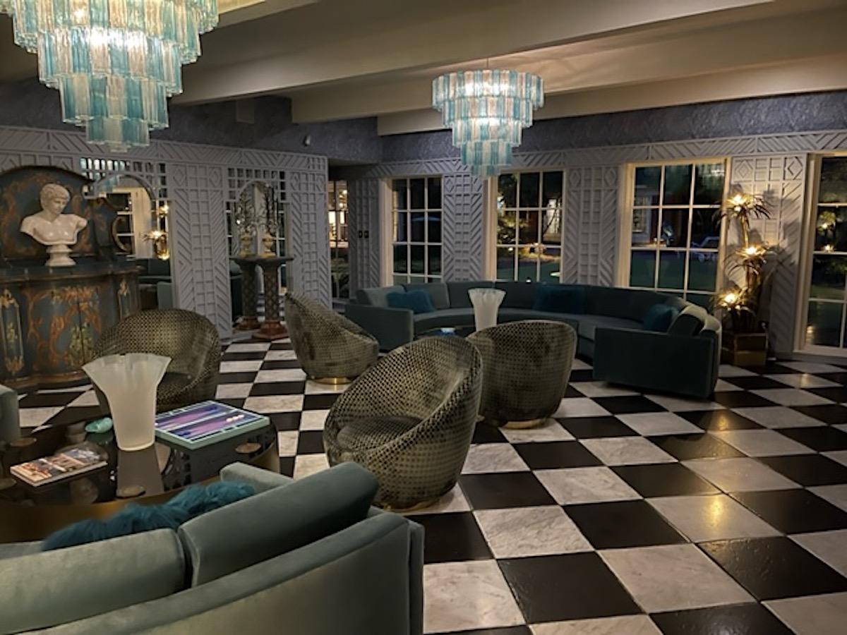 Mid-Century moderno Grande lampadario Tronchi in vetro di Murano blu e color ghiaccio in vendita
