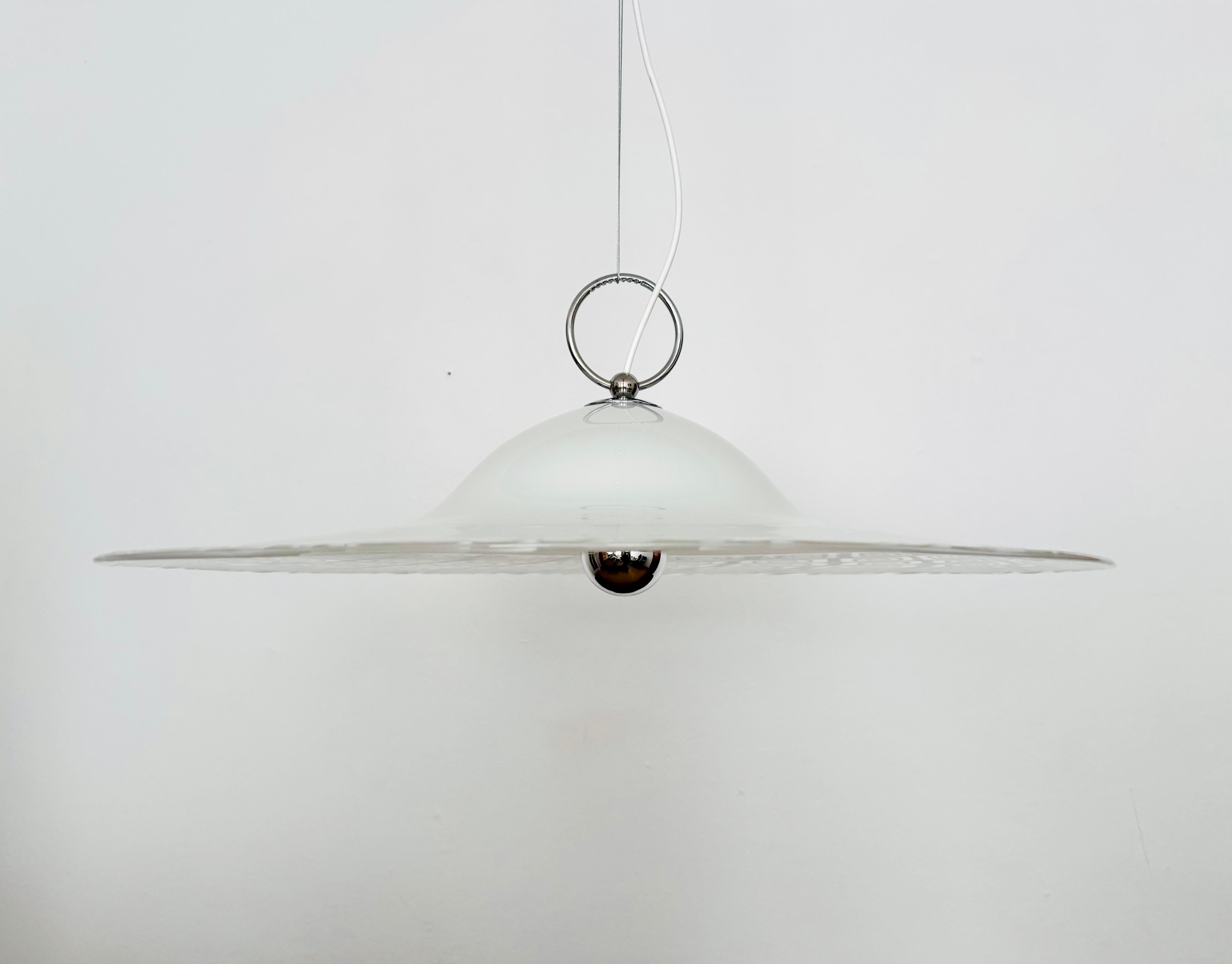Italiano Grande lampada a sospensione in vetro di Murano italiano in vendita