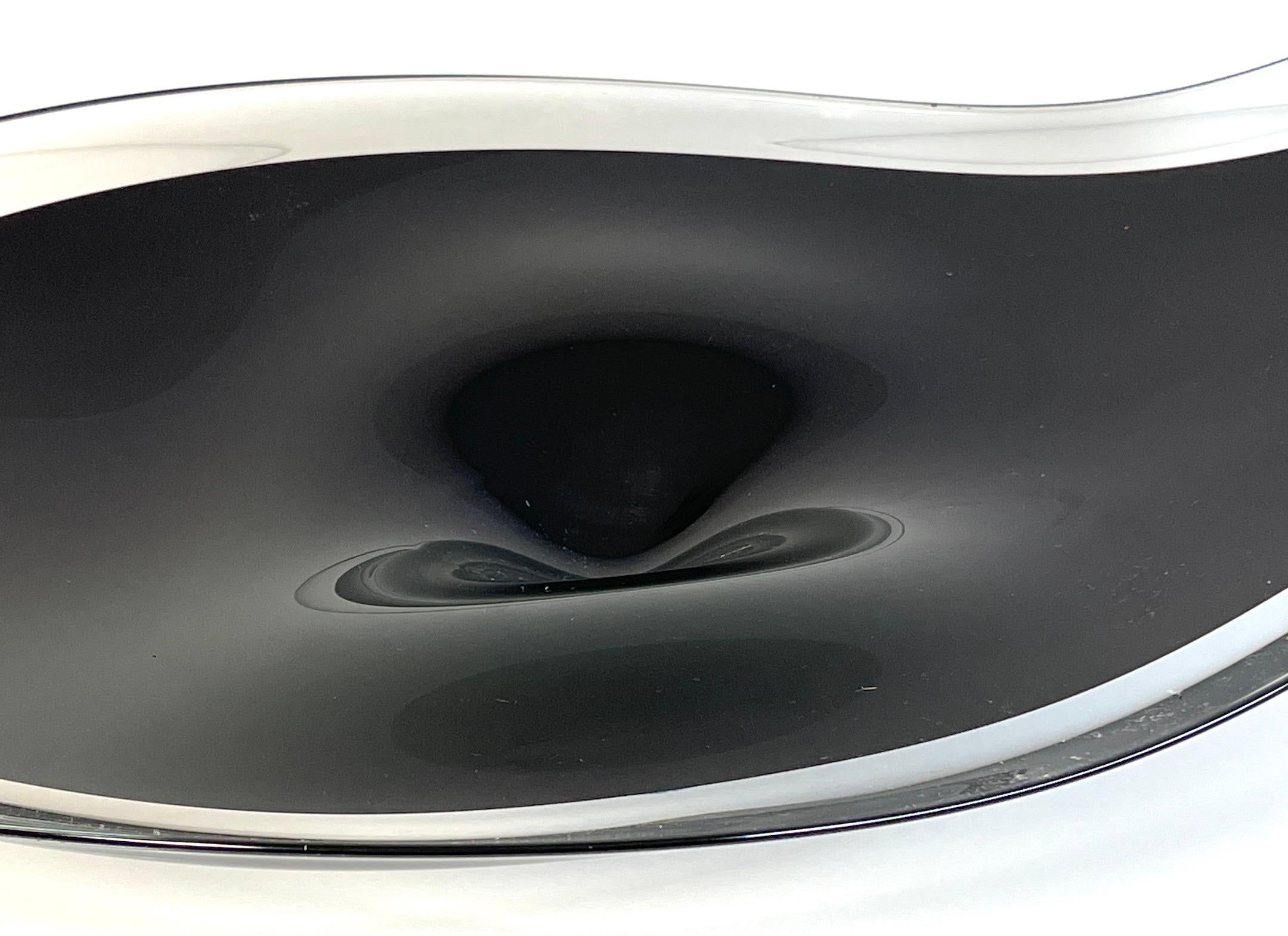 20th Century Large Italian Murano Sommerso Flavio Poli Glass Black & Clear Free Form Bowl For Sale