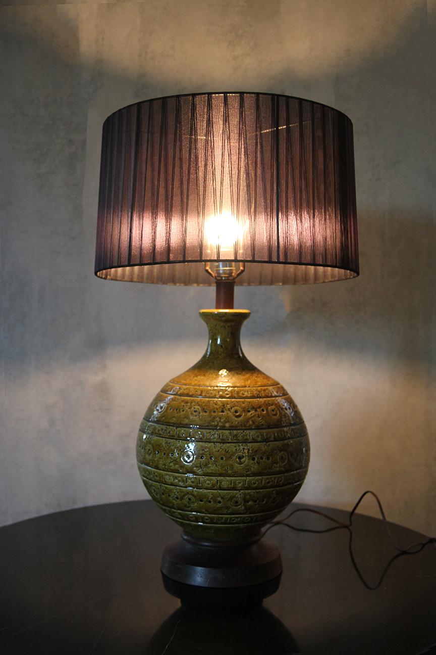 Gran lámpara italiana de cerámica mostaza de Aldo Londi para Bitossi  en venta 2