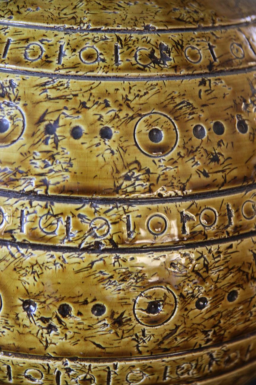 Gran lámpara italiana de cerámica mostaza de Aldo Londi para Bitossi  Moderno de mediados de siglo en venta