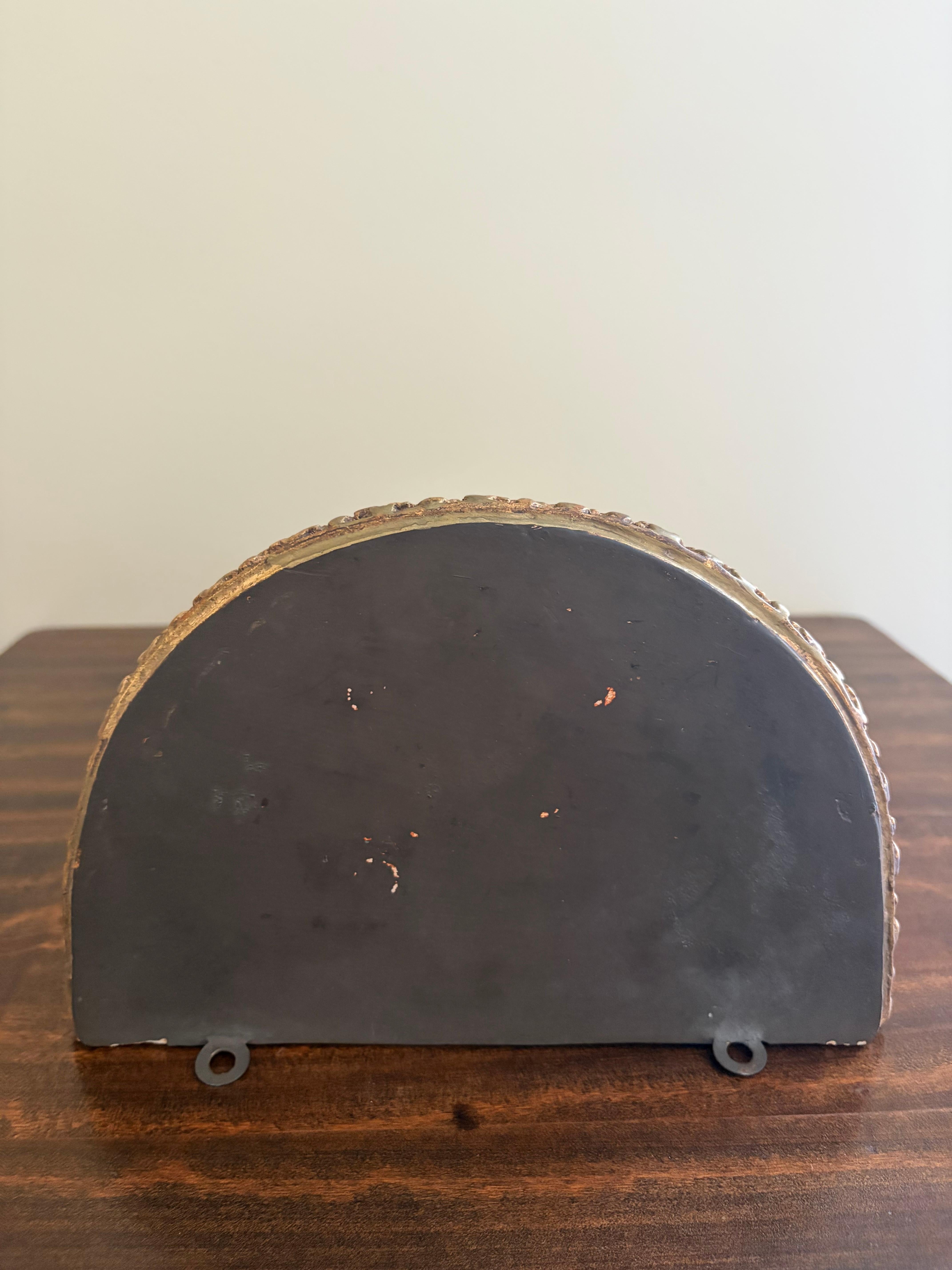 Large Italian Neoclassical Gilt Foliate Wall Sconce Shelves by Borghese, Pair For Sale 1