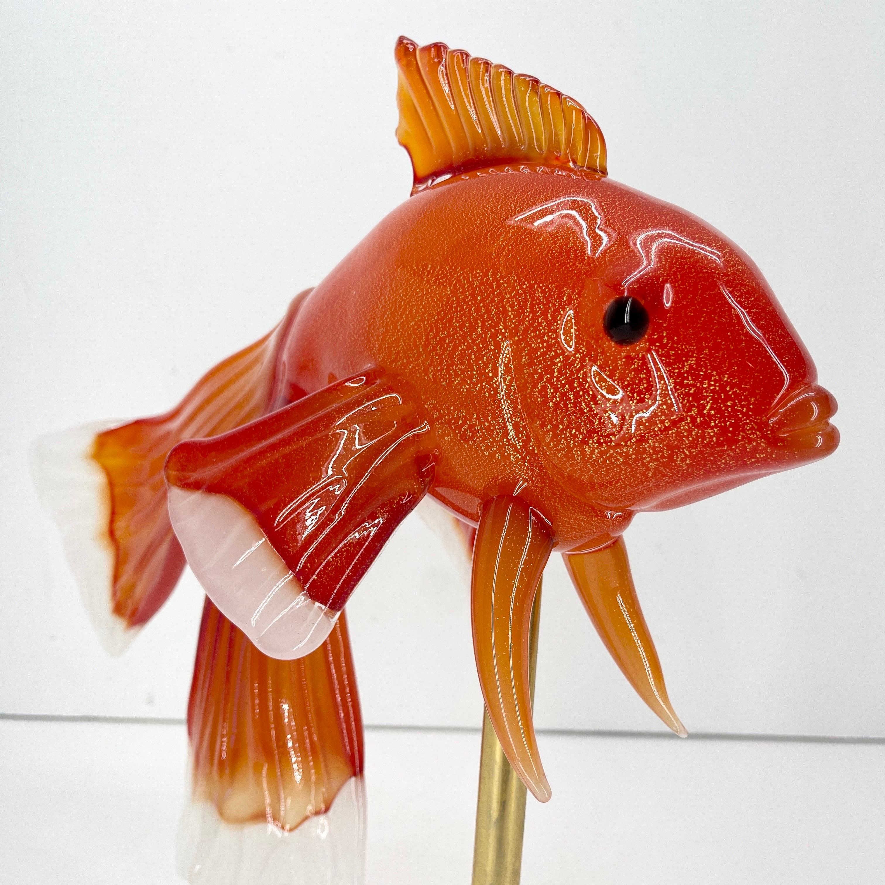 Grande sculpture italienne de poisson en verre orange de Pino Signoretto, Murano 6