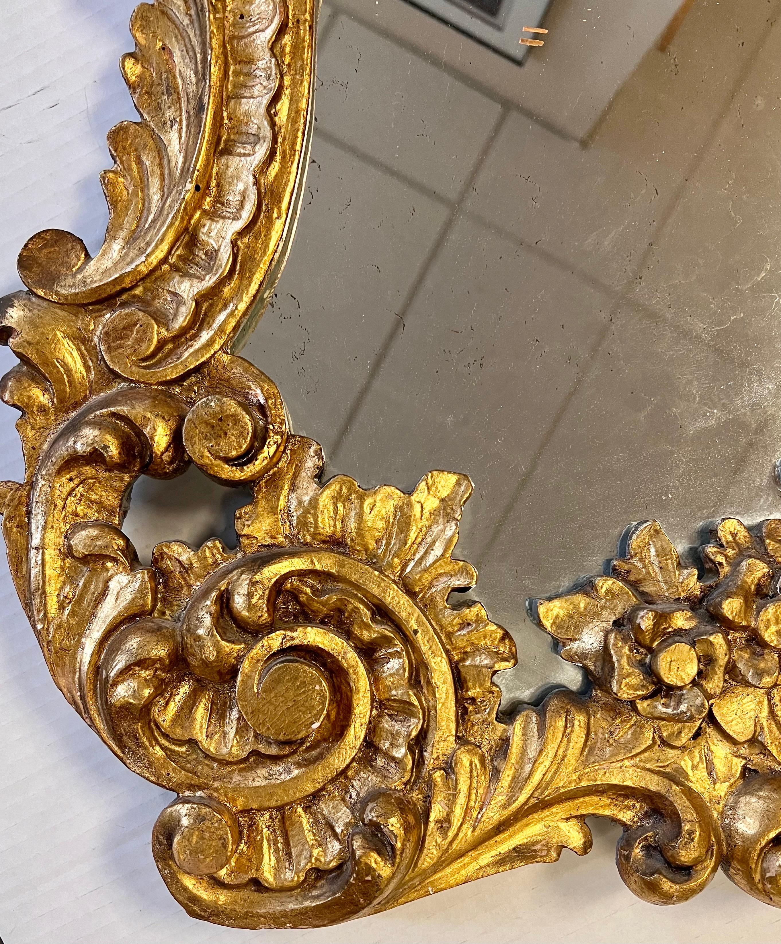 Large Italian Ornate Carved Gold Giltwood Mirror In Good Condition For Sale In West Hartford, CT